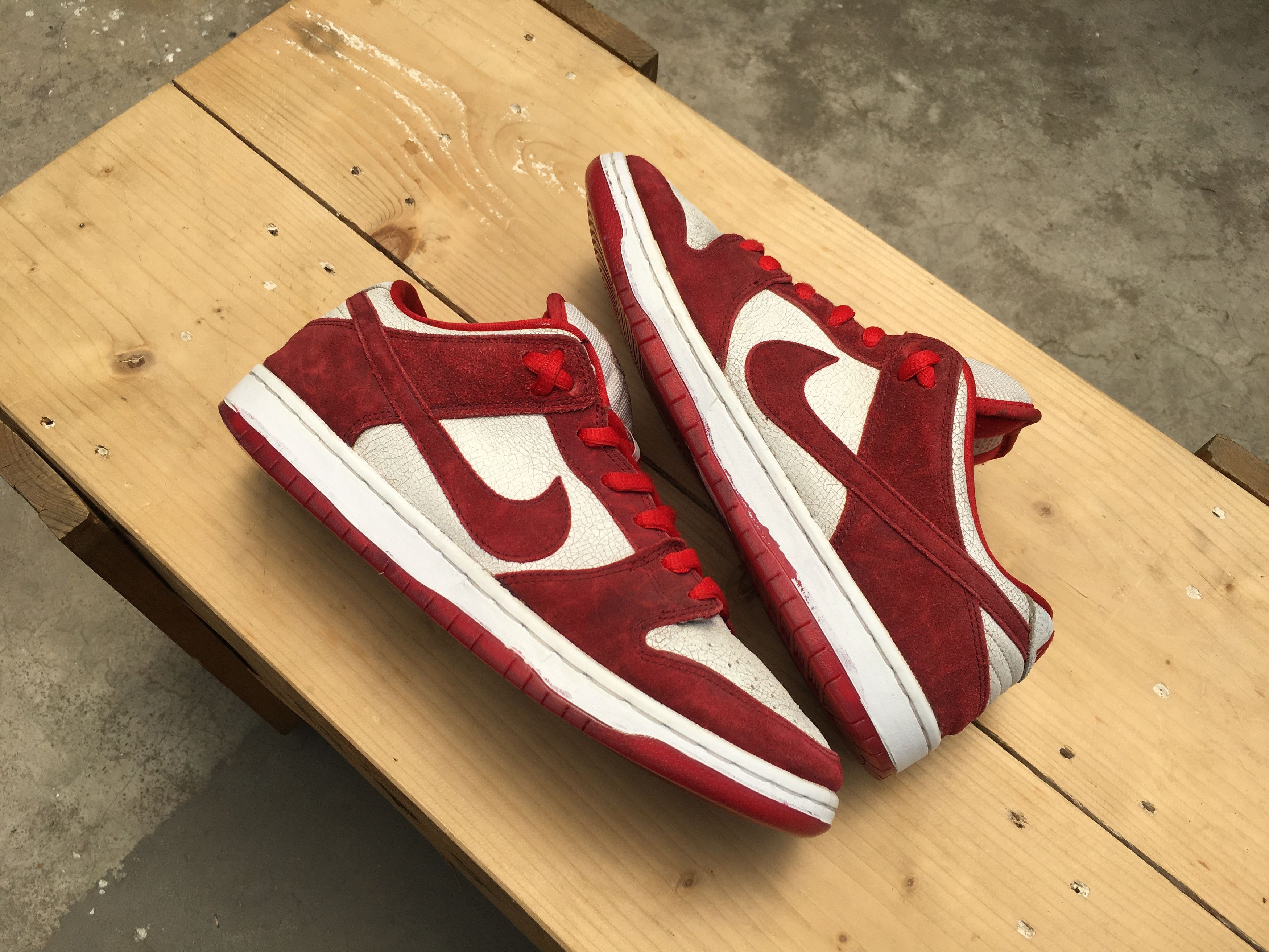 Nike Nike SB Dunk Low Valentines Day 2014 Size US 9.5 / EU 42-43 - 12 Thumbnail