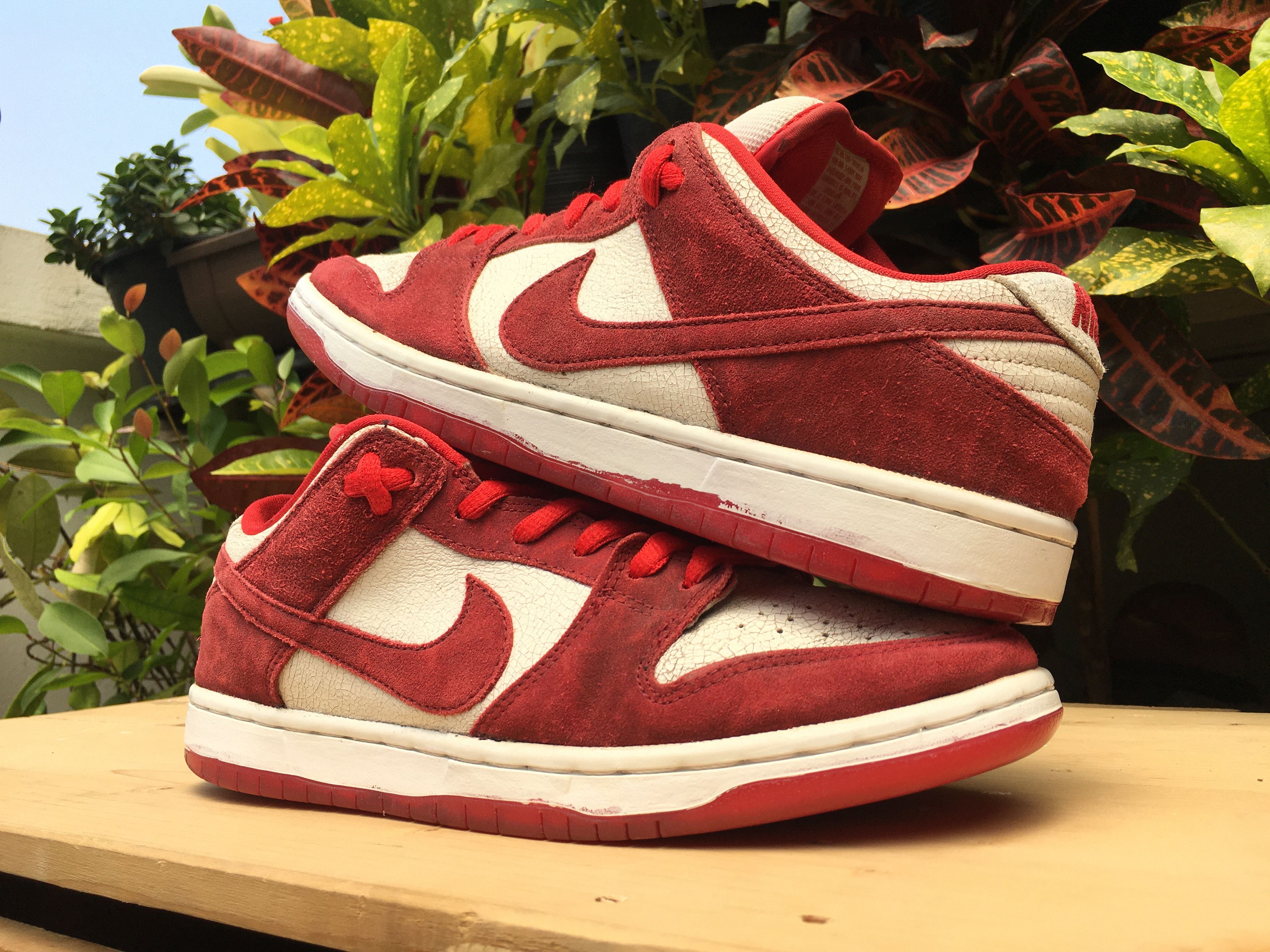 Nike Nike SB Dunk Low Valentines Day 2014 Size US 9.5 / EU 42-43 - 4 Thumbnail