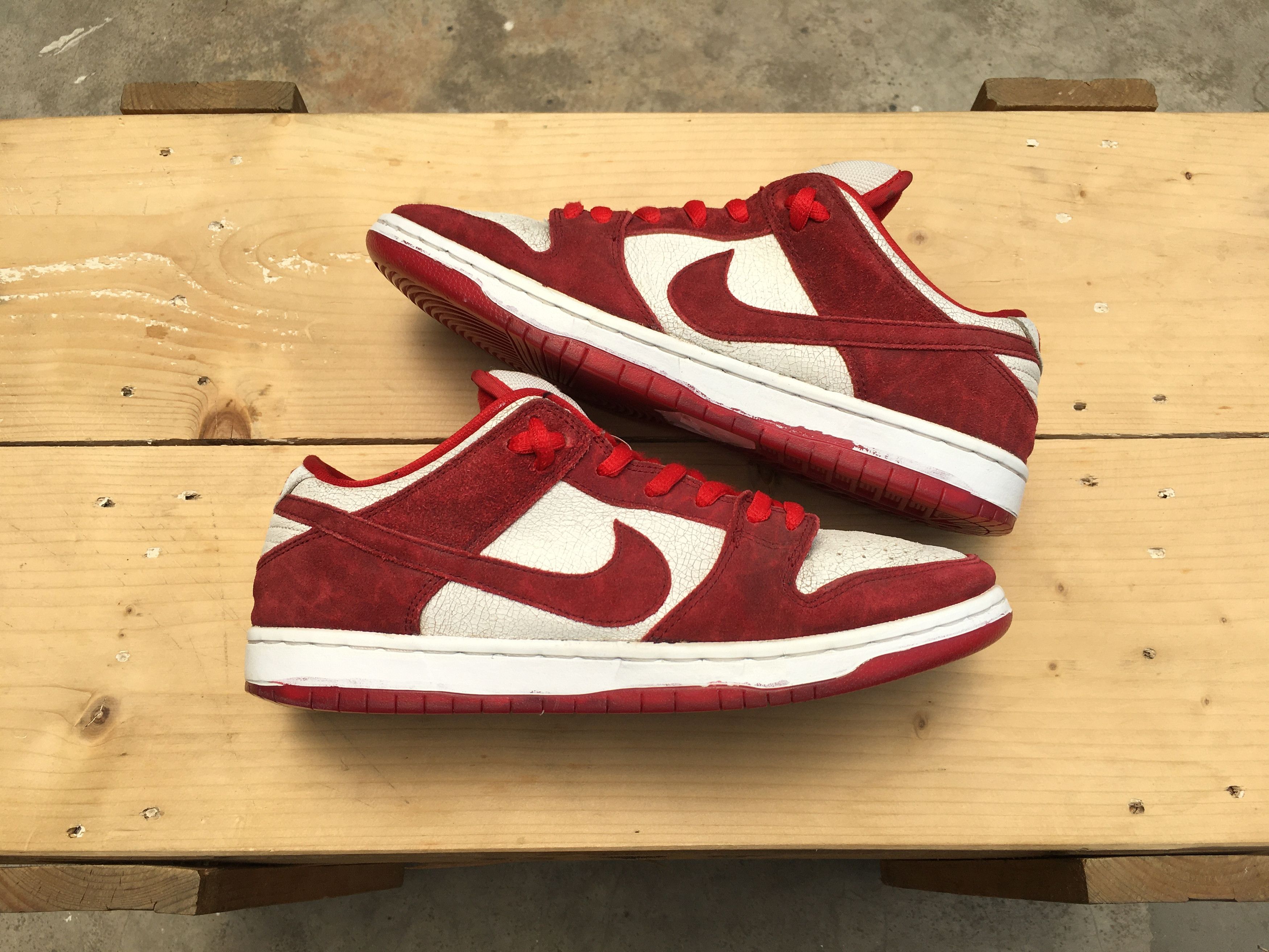 Nike Nike SB Dunk Low Valentines Day 2014 Size US 9.5 / EU 42-43 - 11 Thumbnail