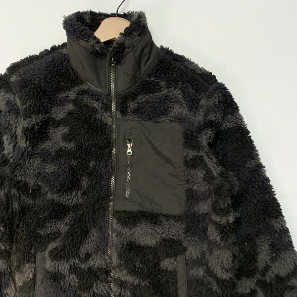 Uniqlo sherpa hot sale coat