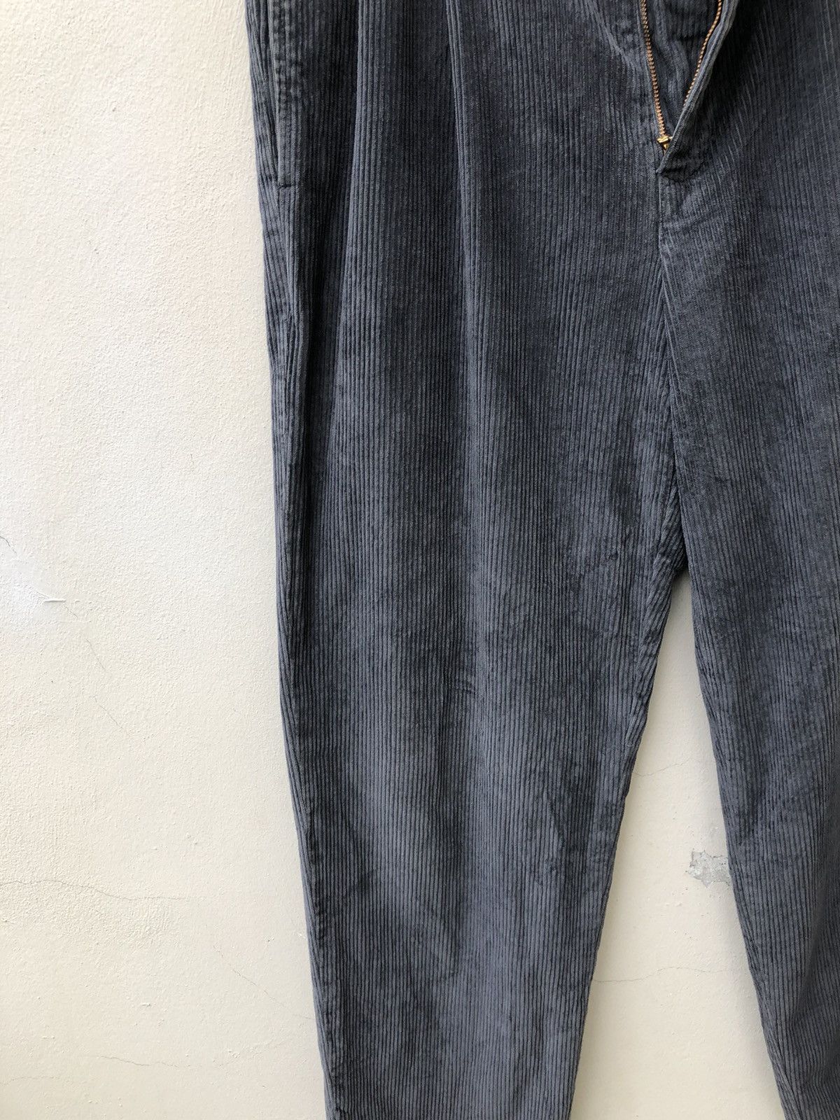 Krizia Uomo Vintage 90s Krizia Uomo Faded Grey Corduroy Trouser Pant Size US 30 / EU 46 - 9 Thumbnail