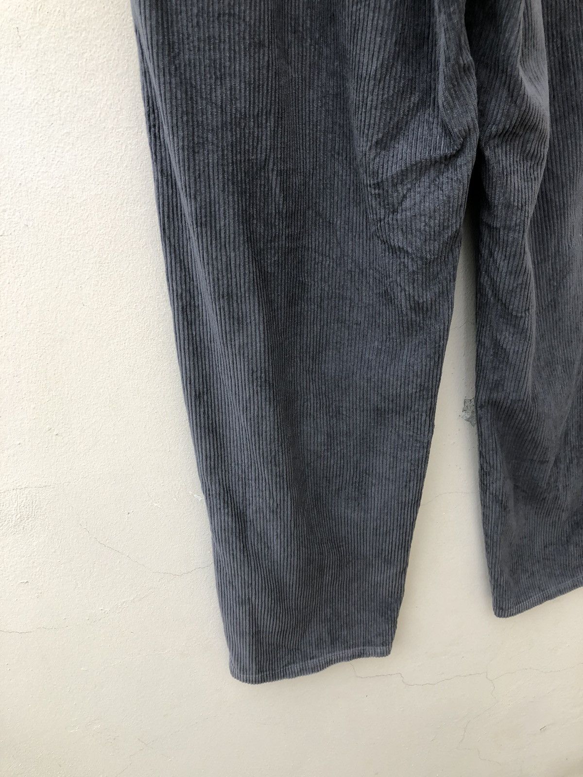 Krizia Uomo Vintage 90s Krizia Uomo Faded Grey Corduroy Trouser Pant Size US 30 / EU 46 - 16 Thumbnail