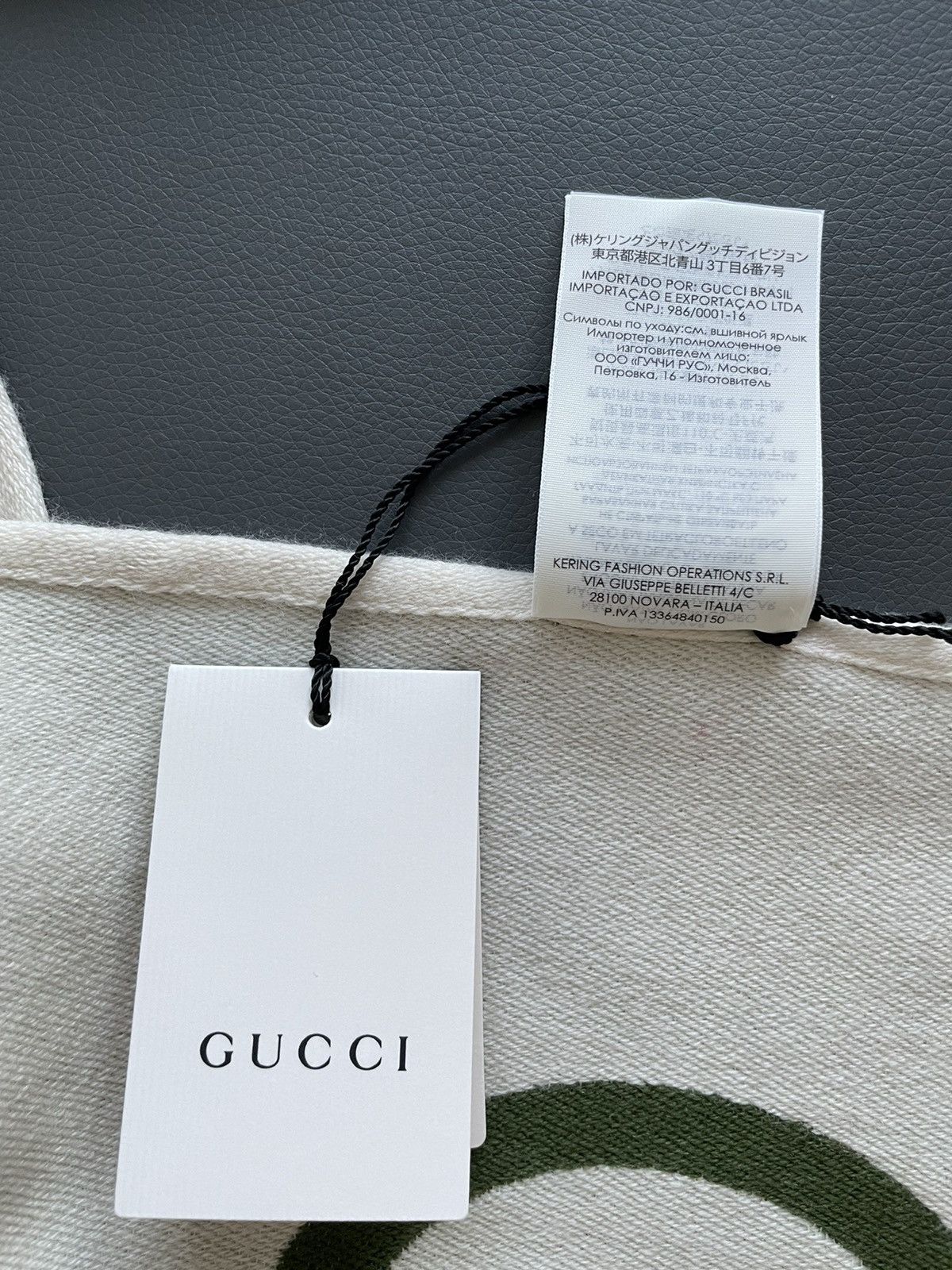 Gucci Super Runway Limited Edition GG Logo Gucci Wool Scarf Size ONE SIZE - 12 Thumbnail