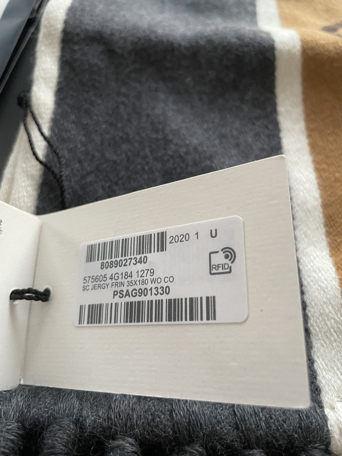 Gucci Runway Limited Edition GG Logo Gucci Scarf Brand New Size ONE SIZE - 5 Thumbnail