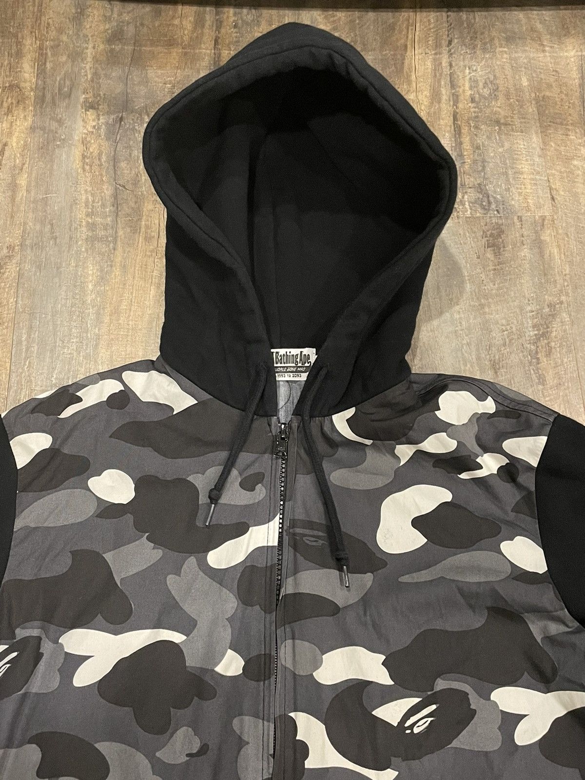 Bape RARE Bape Camo Zip Up Hoodie Ape Head Logo Sweatshirt Size US S / EU 44-46 / 1 - 2 Thumbnail