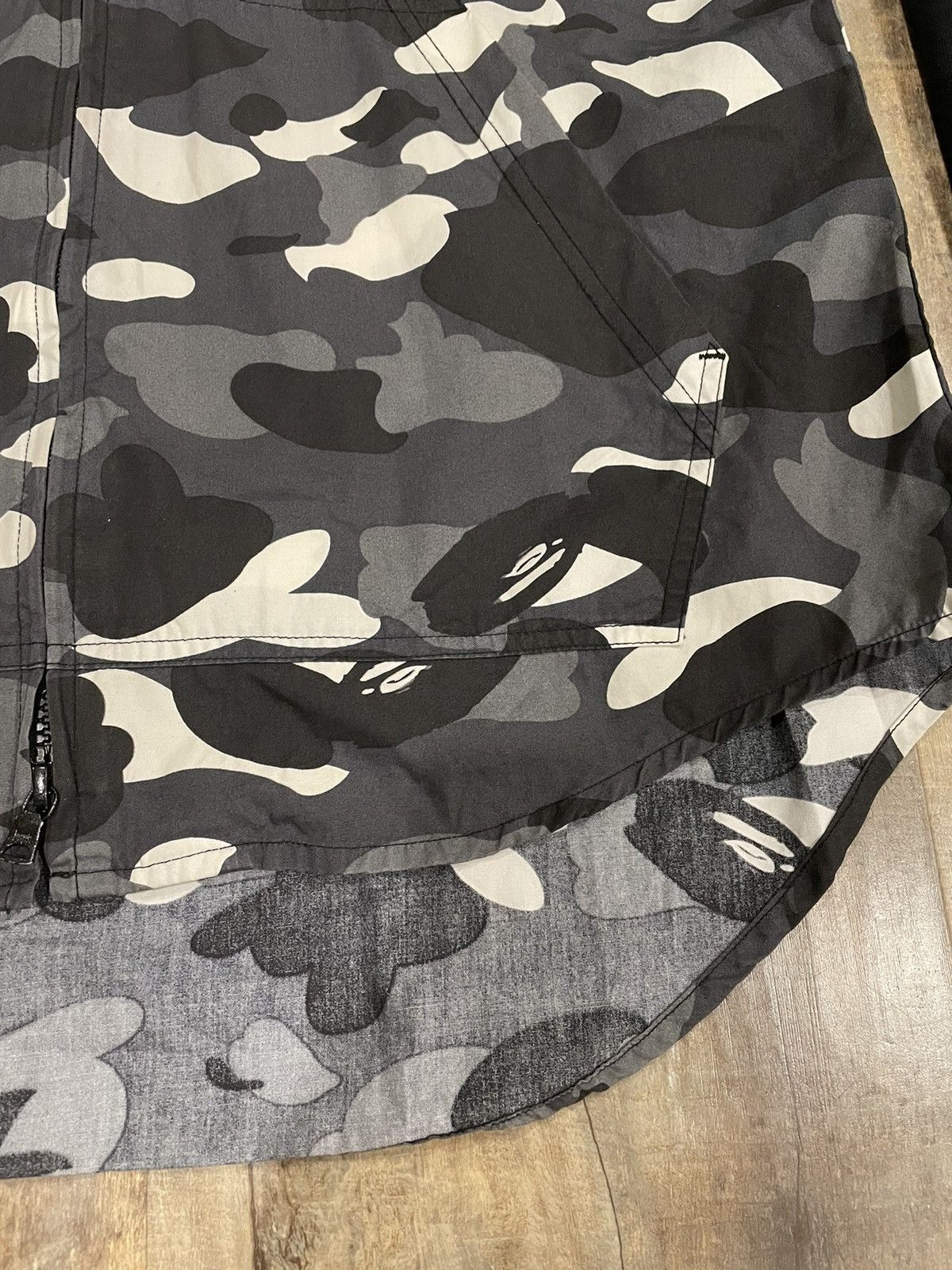 Bape RARE Bape Camo Zip Up Hoodie Ape Head Logo Sweatshirt Size US S / EU 44-46 / 1 - 4 Thumbnail
