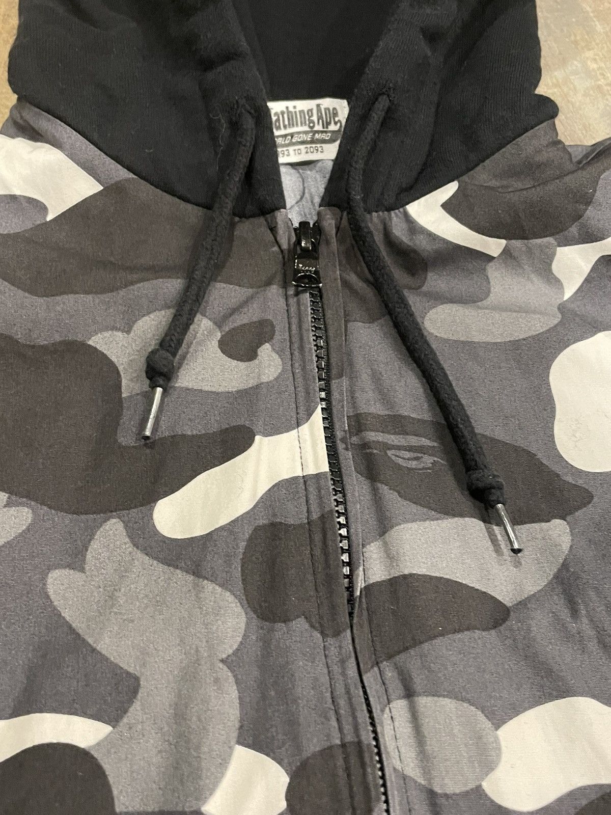Bape RARE Bape Camo Zip Up Hoodie Ape Head Logo Sweatshirt Size US S / EU 44-46 / 1 - 5 Thumbnail
