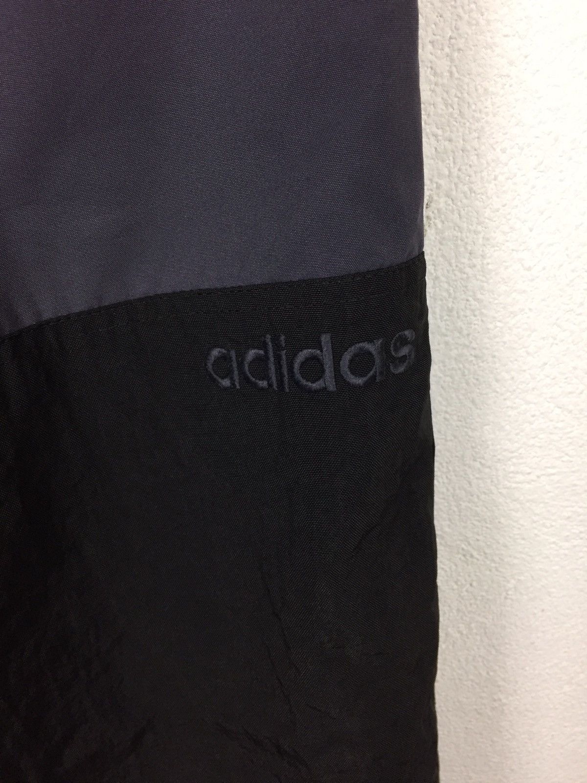 Adidas Vintage Adidas Puffer Snowboarding Ski Pants Size US 31 - 3 Thumbnail