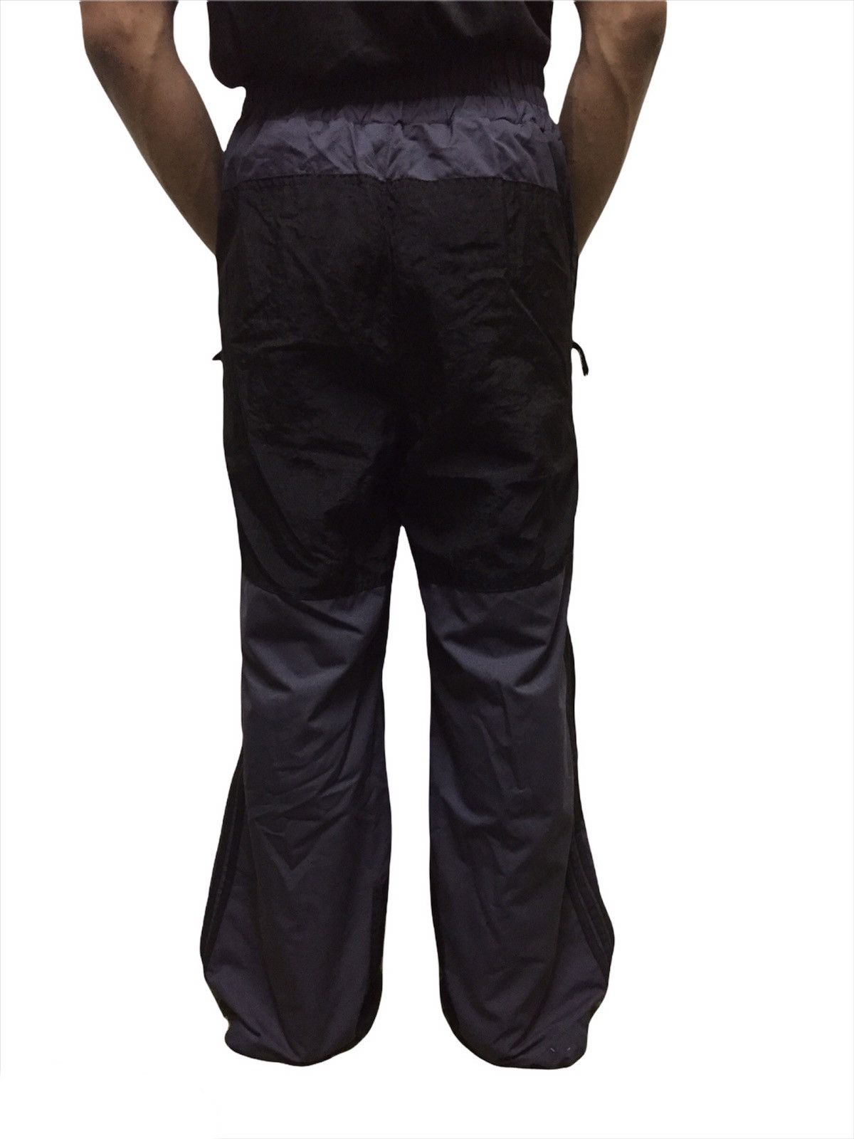 Adidas Vintage Adidas Puffer Snowboarding Ski Pants Size US 31 - 13 Thumbnail