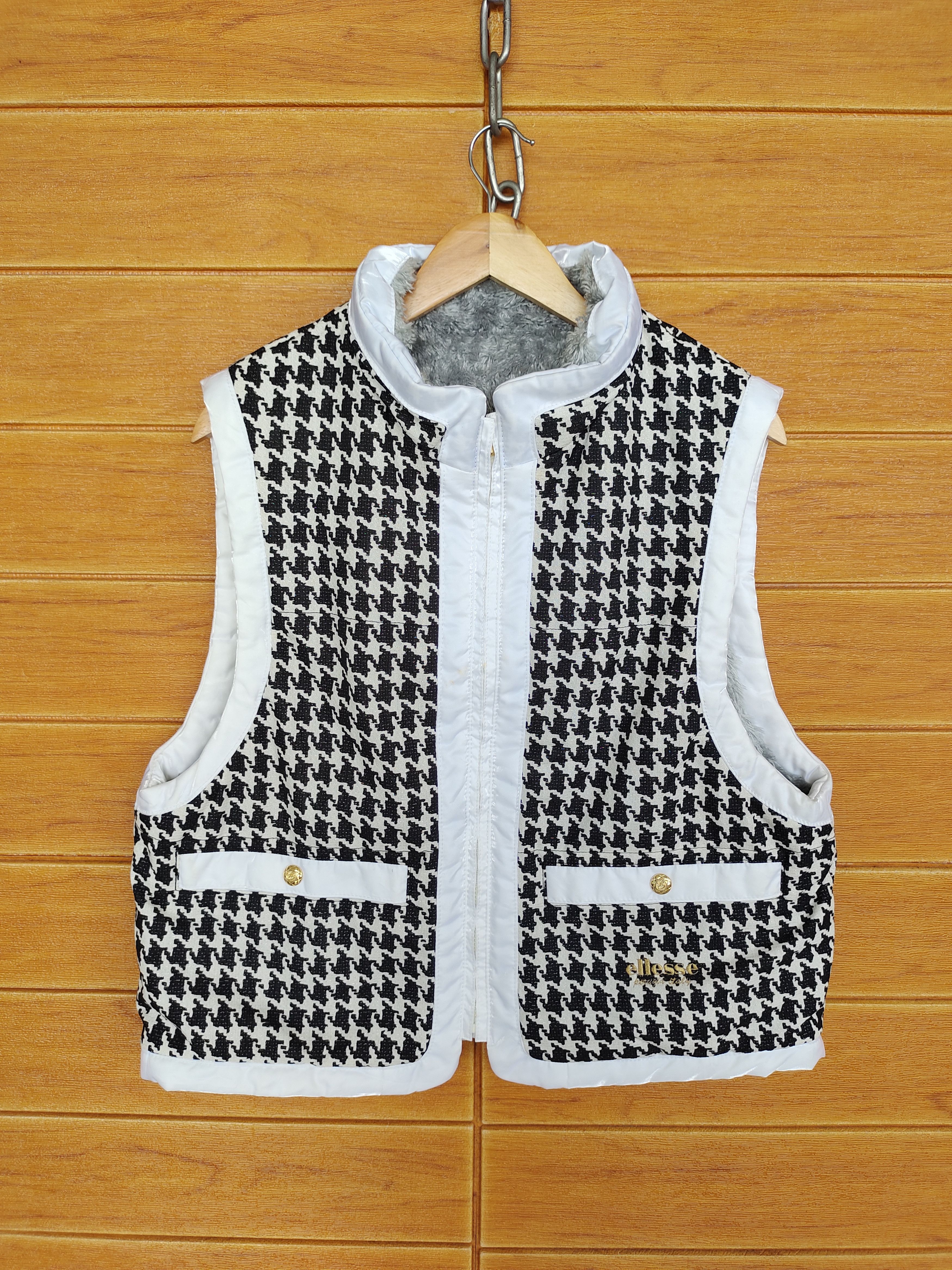 Ellesse Vintage 90s ELLESSE Perugia Italy Bear Reversible Vest Size US S / EU 44-46 / 1 - 1 Thumbnail