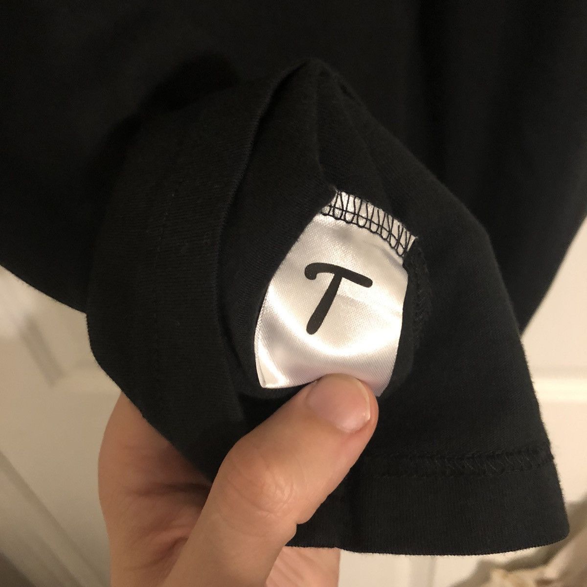 Thames Debbie Tee Black Size US M / EU 48-50 / 2 - 5 Thumbnail