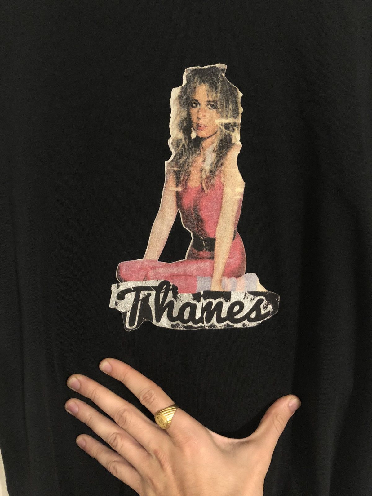 Thames Debbie Tee Black Size US M / EU 48-50 / 2 - 2 Thumbnail