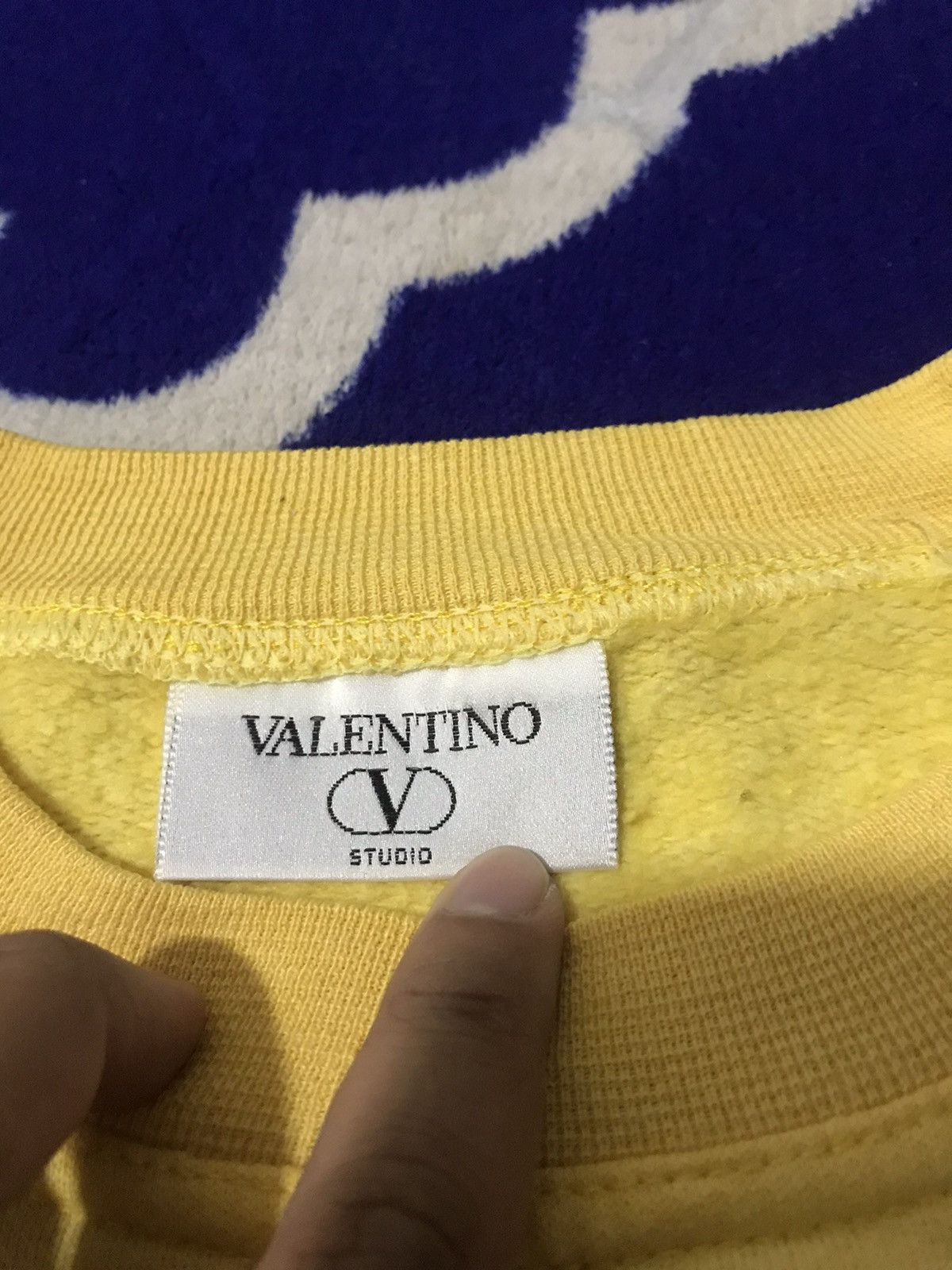 Valentino VALENTINO BIG LOGO SPELL OUT Embroidered Sweatshirt Size US M / EU 48-50 / 2 - 3 Thumbnail