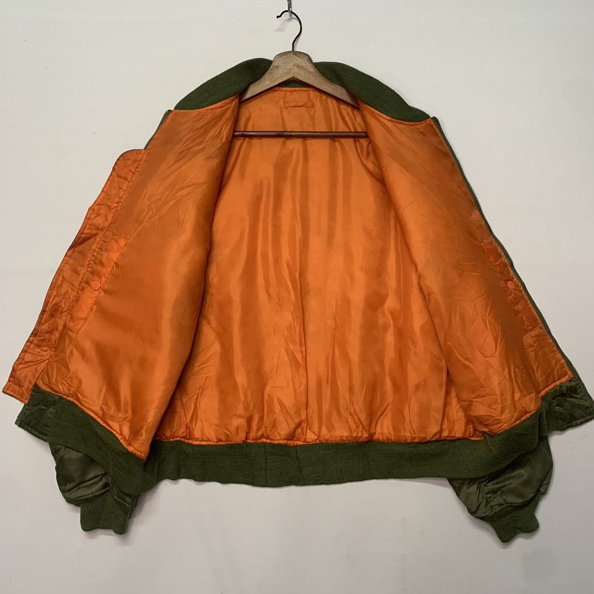 Other STEALS 💥Japanese Vintage Flight Bomber Jacket Zipper Size L Size US L / EU 52-54 / 3 - 5 Thumbnail