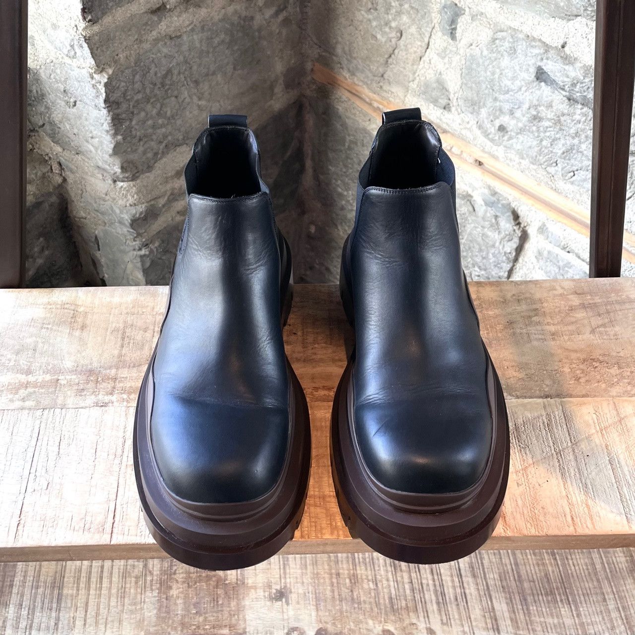 Bottega Veneta Bottega Venetta Black Leather Low Tire Chelsea Boots Size US 10 / EU 43 - 2 Thumbnail
