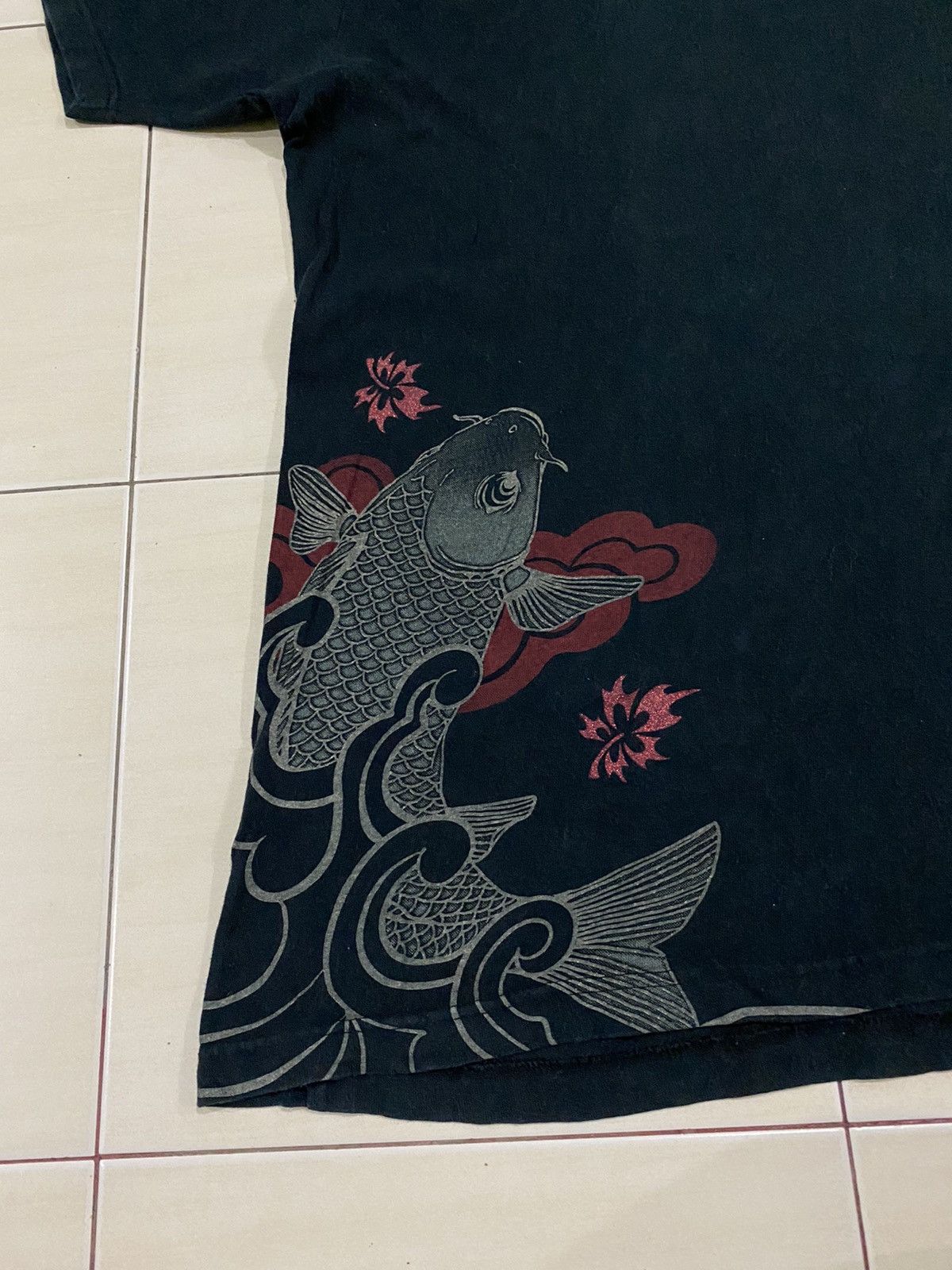 Japanese Brand Japanese tradition X Koi Fish Sukajan Overprint t shirt Size US XXL / EU 58 / 5 - 9 Thumbnail