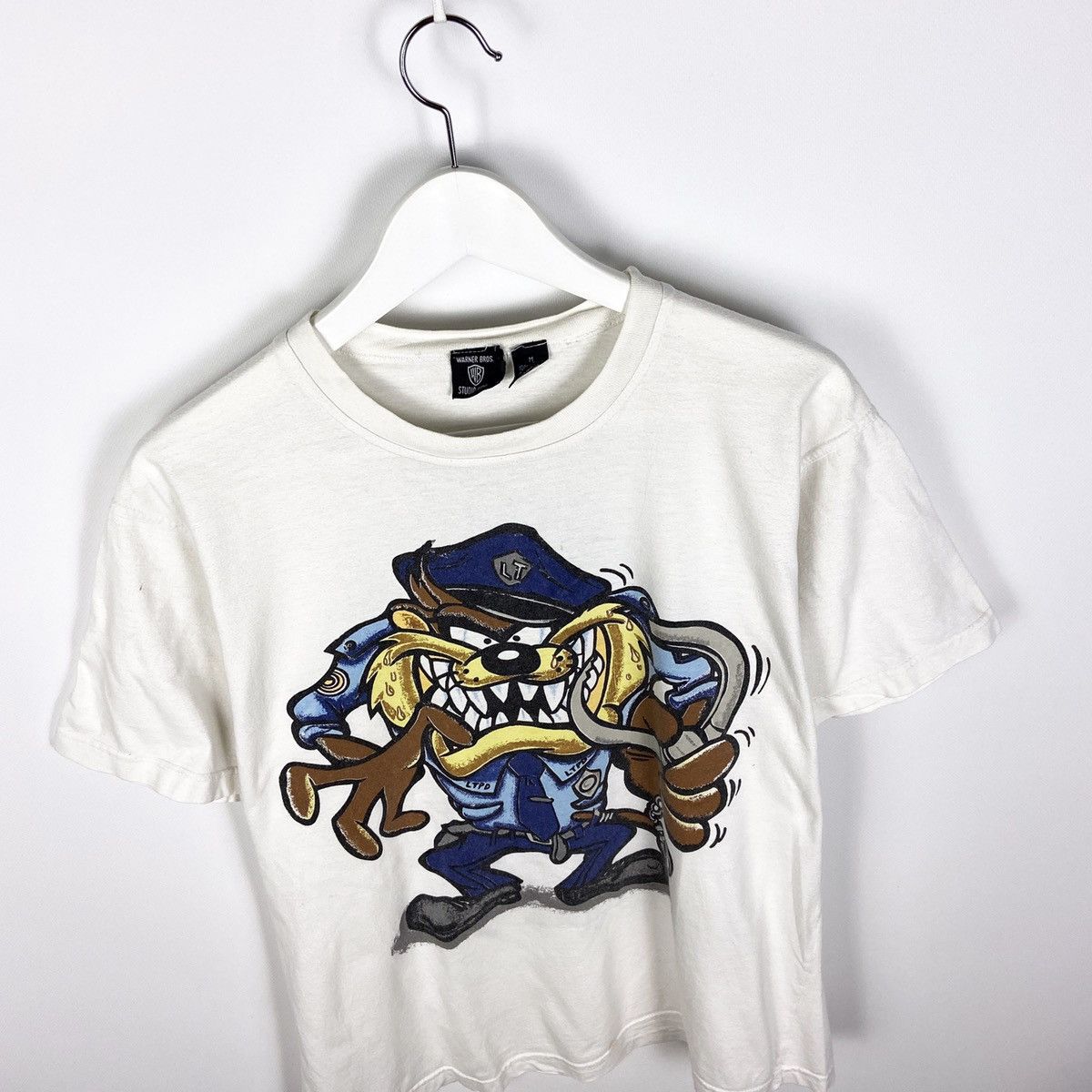 Vintage Vintage 90s Warner Bros Studio Policeman Tazz tee Cartoon Size US M / EU 48-50 / 2 - 3 Thumbnail