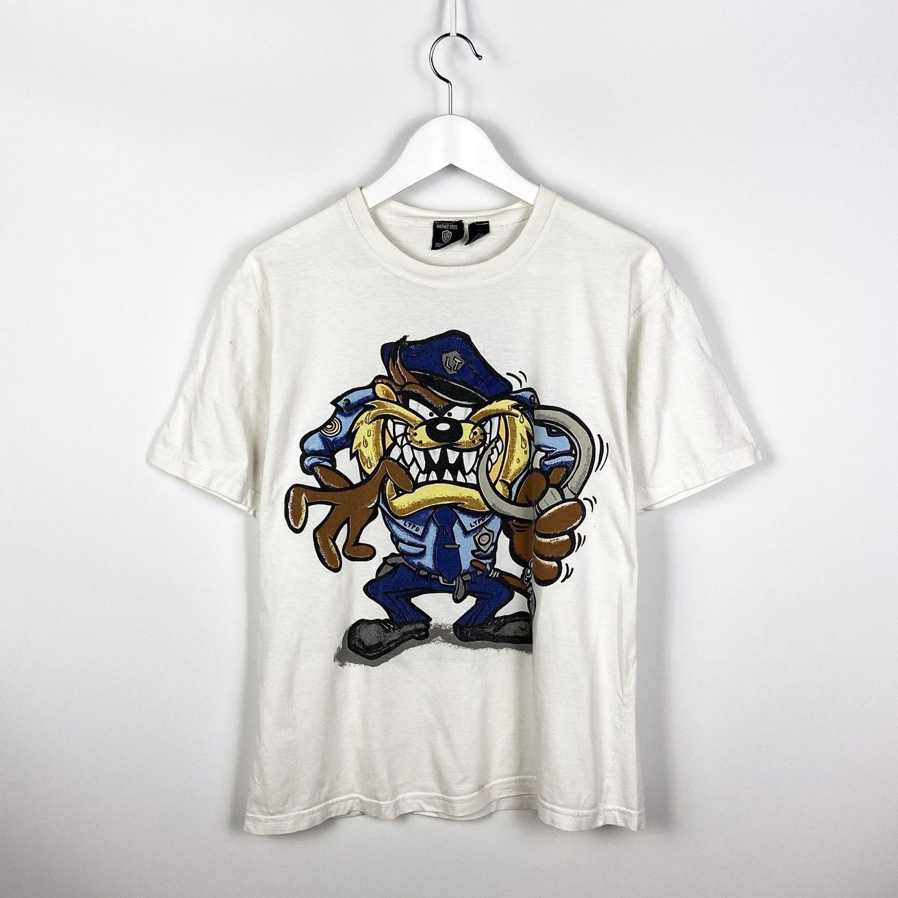 Vintage Vintage 90s Warner Bros Studio Policeman Tazz tee Cartoon Size US M / EU 48-50 / 2 - 1 Thumbnail
