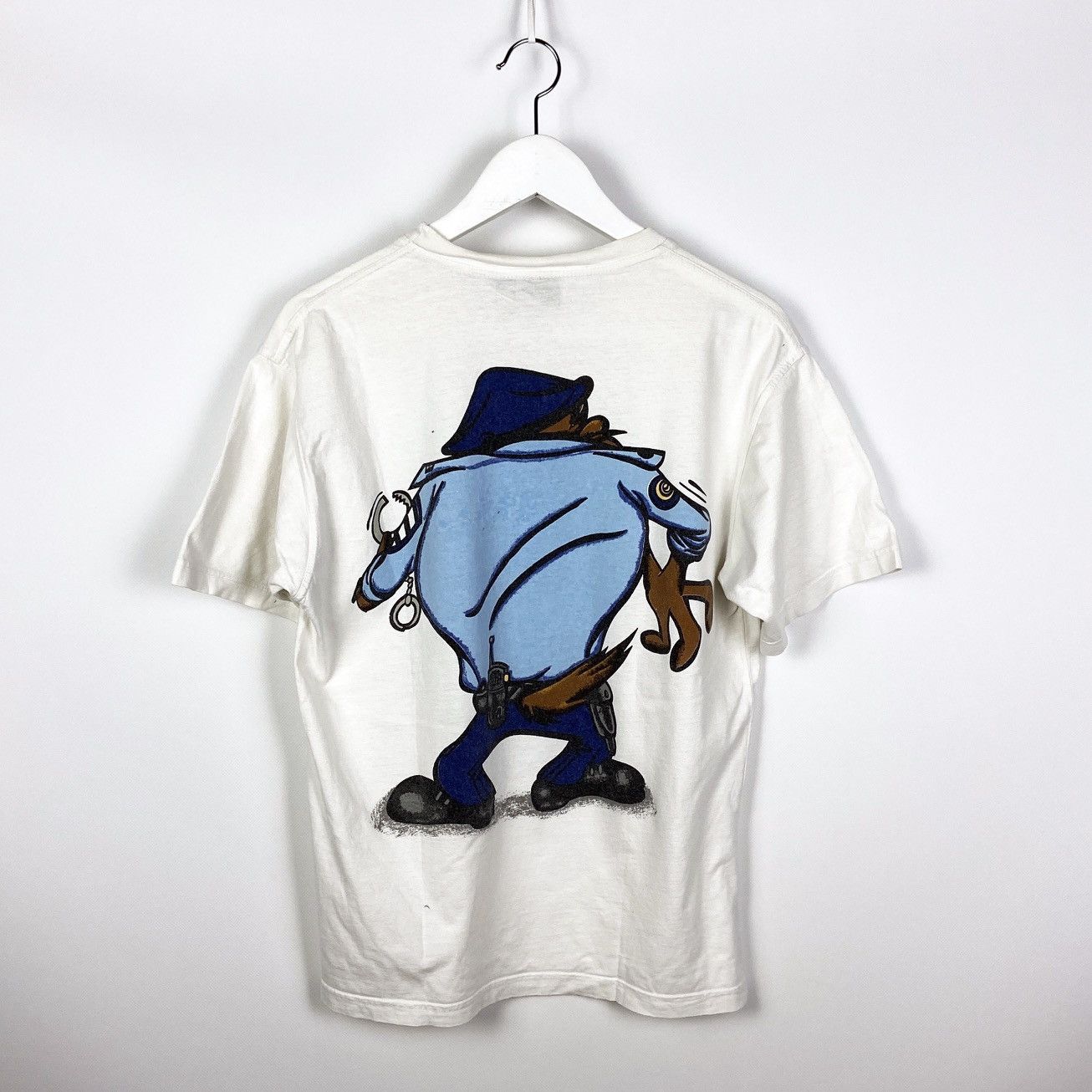 Vintage Vintage 90s Warner Bros Studio Policeman Tazz tee Cartoon Size US M / EU 48-50 / 2 - 2 Thumbnail