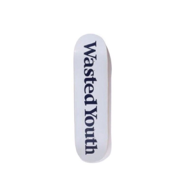 wasted youth girls don't cry skate デッキ