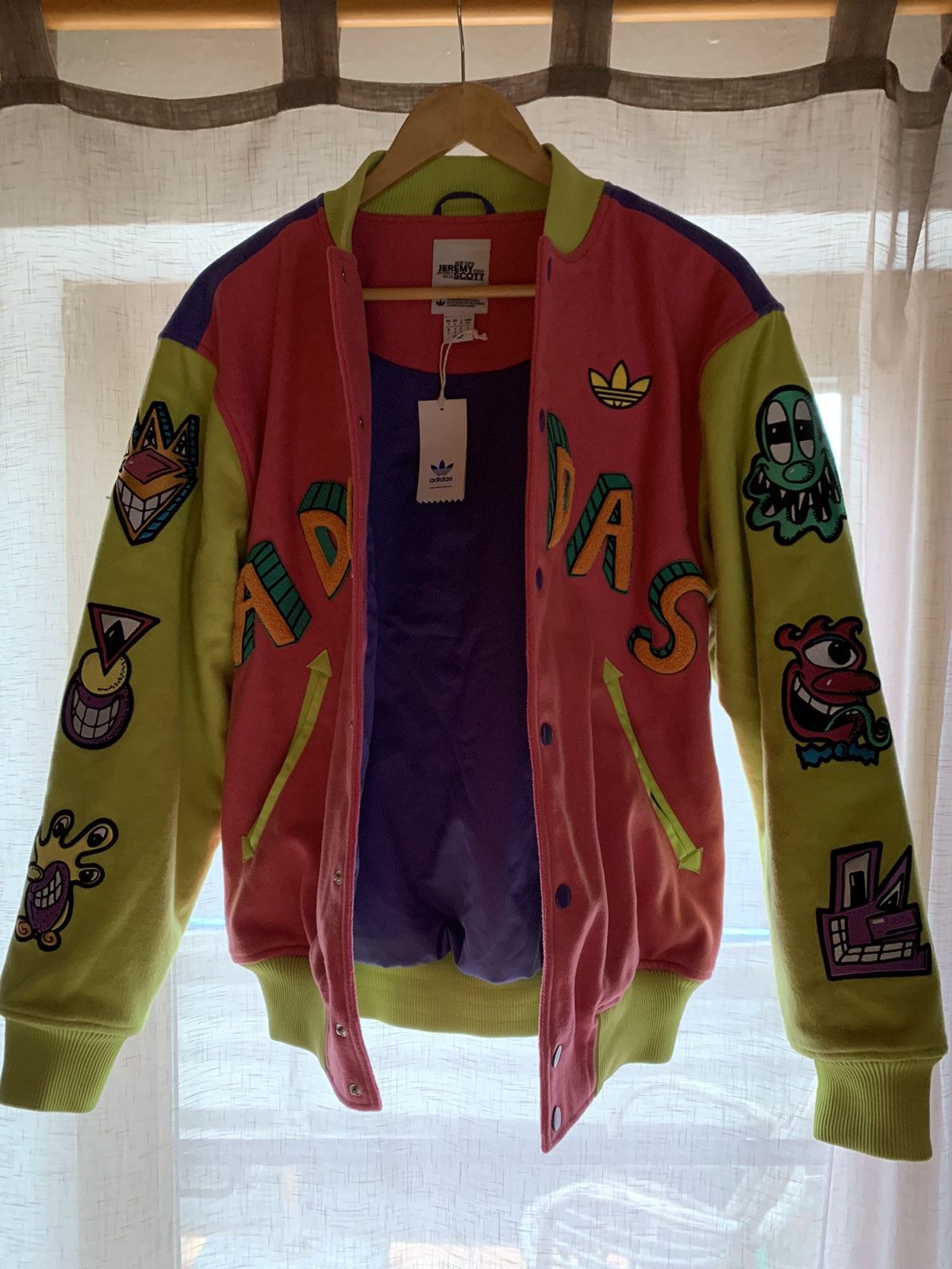 Adidas × Jeremy Scott Adidas x Jeremy Scott x Kenny Scharf Adidas × Jeremy Scott Adidas x Jeremy Scott x Kenny Scharf