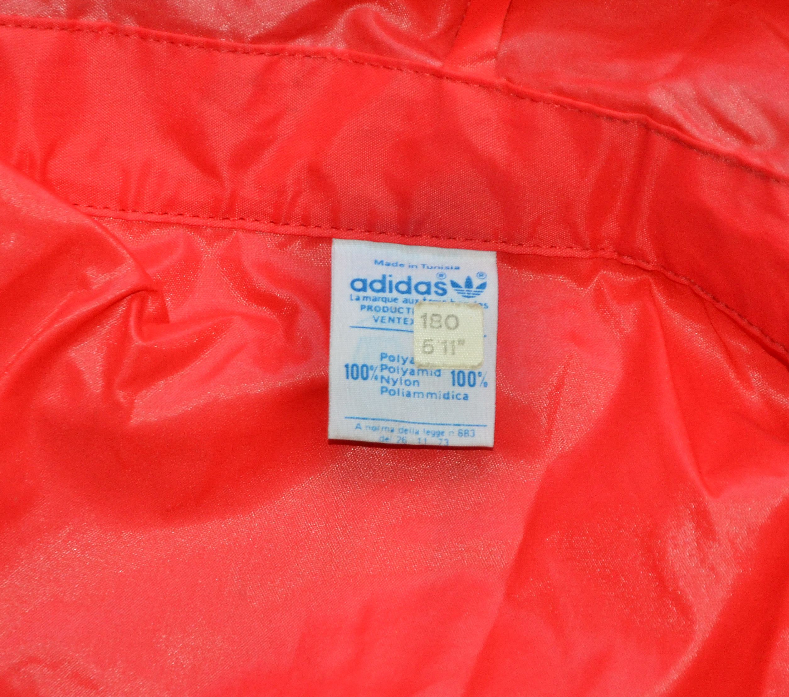 Adidas × Vintage Vintage Adidas Windbreaker Lightweight Jacket/Bag MadeTunis Size US L / EU 52-54 / 3 - 9 Thumbnail