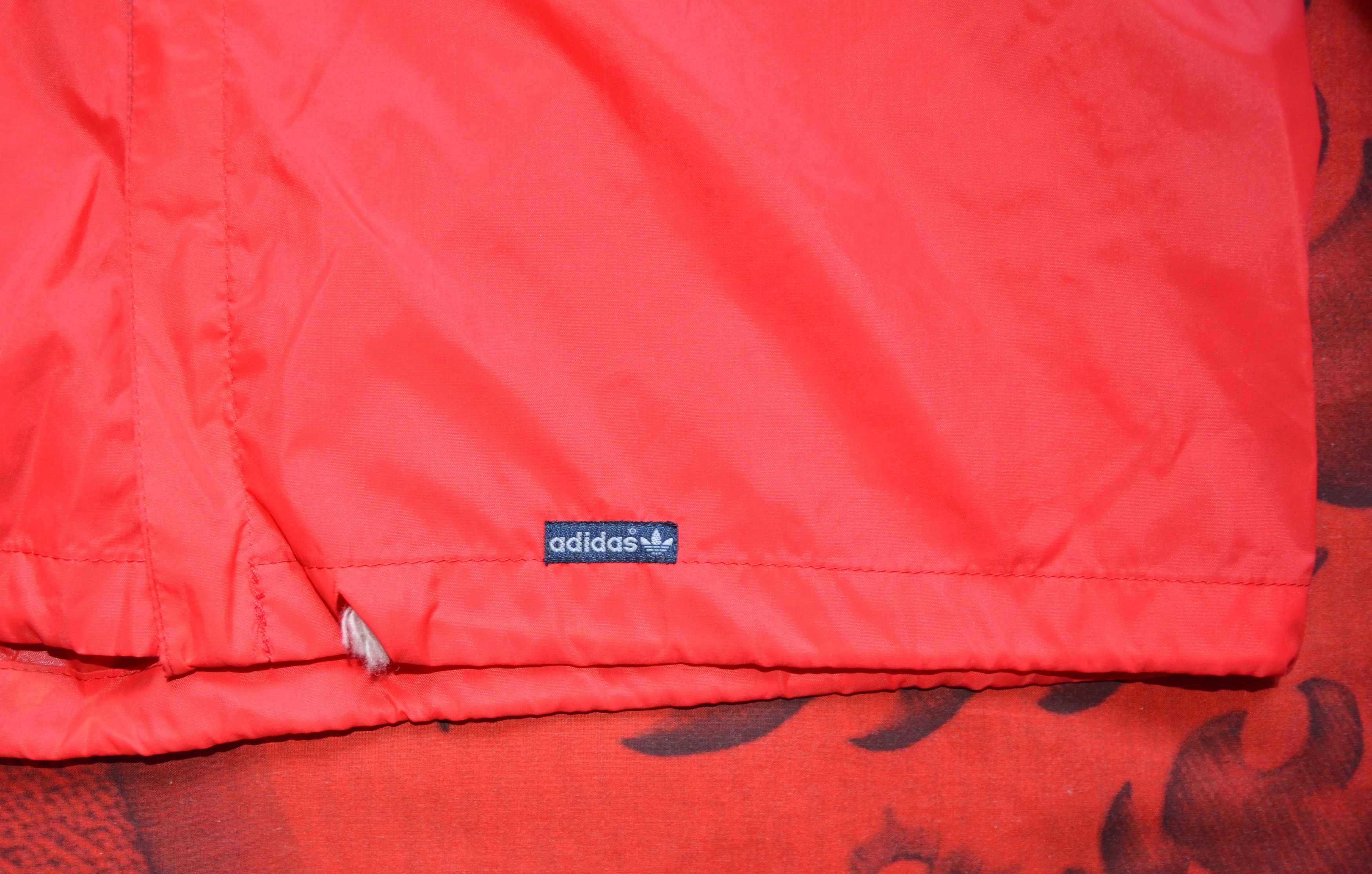 Adidas × Vintage Vintage Adidas Windbreaker Lightweight Jacket/Bag MadeTunis Size US L / EU 52-54 / 3 - 2 Thumbnail