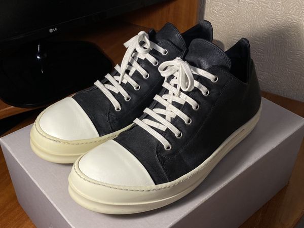 Waxed Distressed Ramones Low