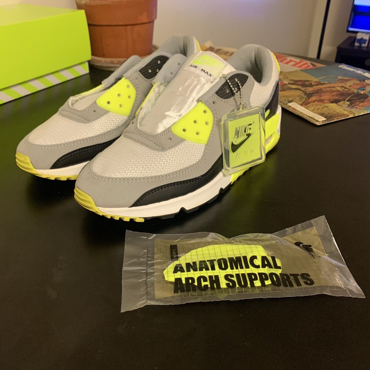 Nike Airmax 90 'Volt OG' 30th Anniversary