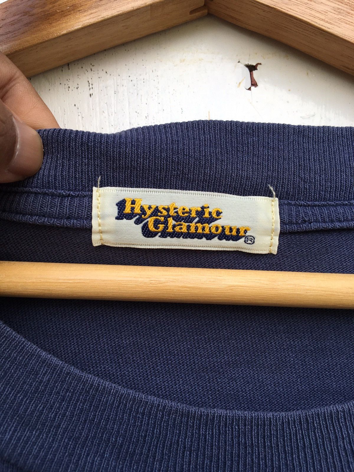 Hysteric Glamour Rare Vintage 90s Hysteric Glamour Biglogo Spellout Tshirt Size US M / EU 48-50 / 2 - 6 Thumbnail