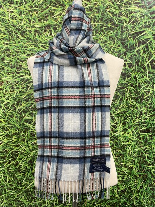 Burberry scarf best sale limited edition