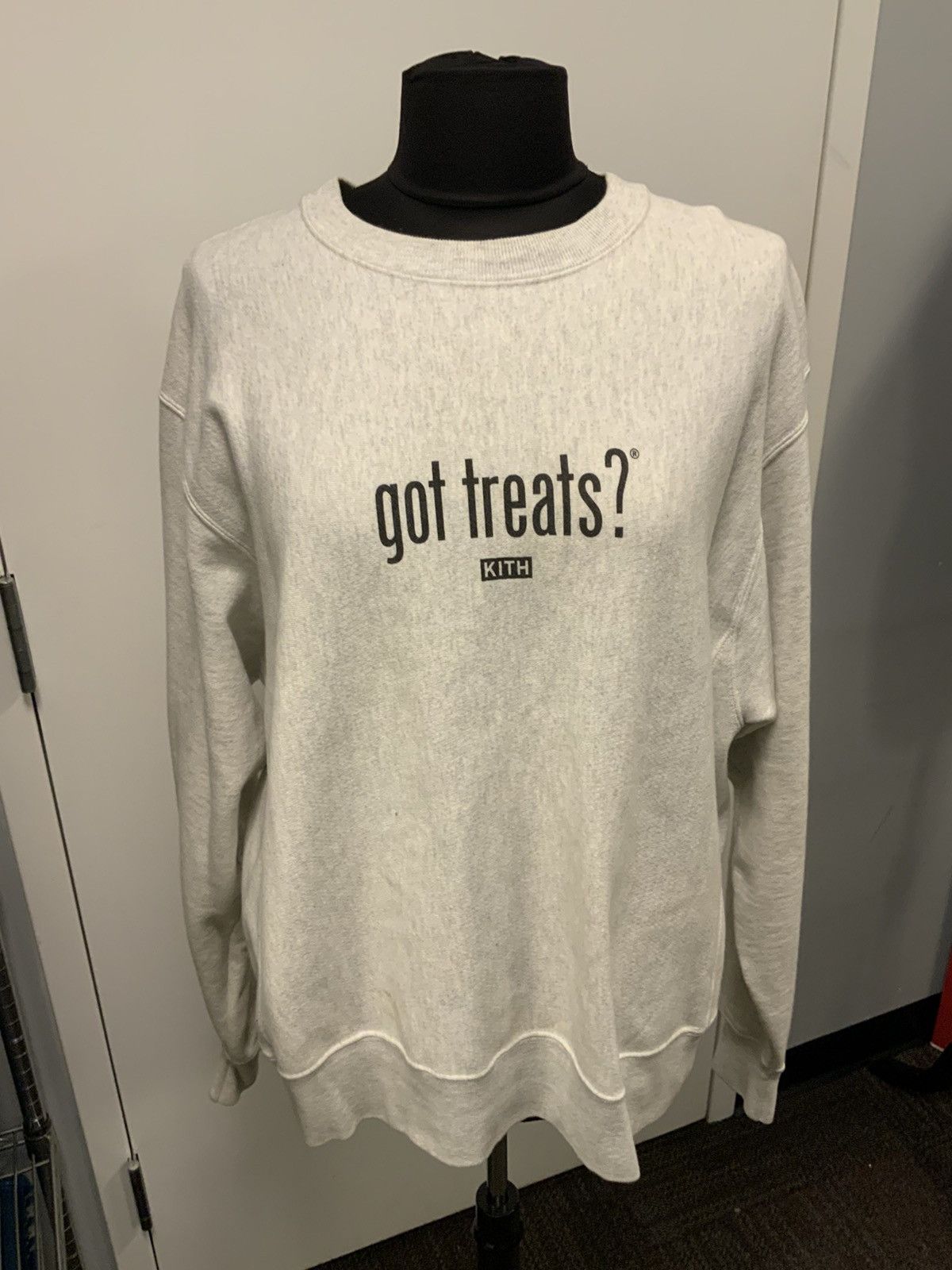 Kith KITH TREATS X GOT MILK? GOT TREATS CREWNECK - HEATHER GREY L