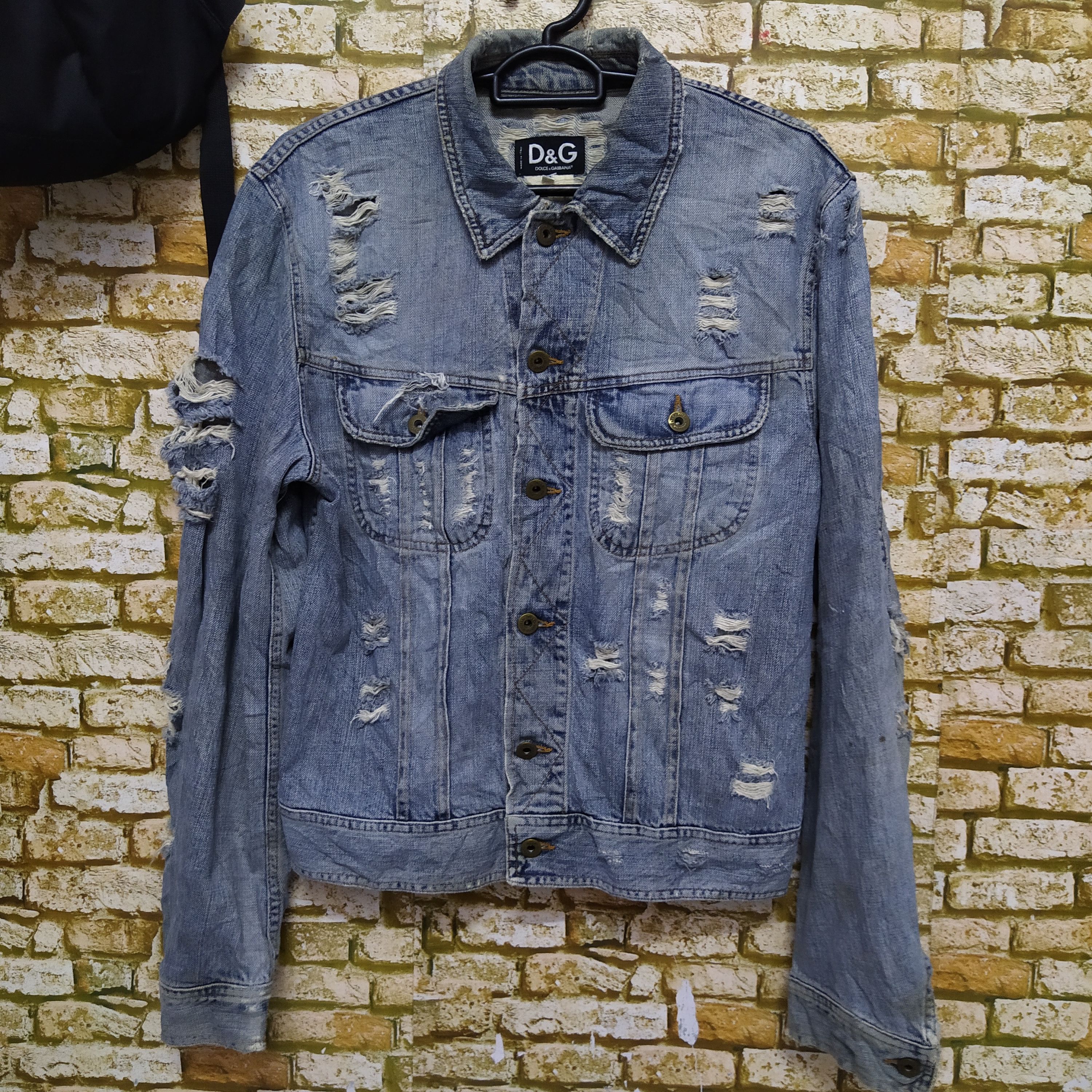 Dolce & Gabbana DOLCE & GABBANA HEAVY DISTRESSED DENIM JACKET (D375) Size US M / EU 48-50 / 2 - 1 Thumbnail