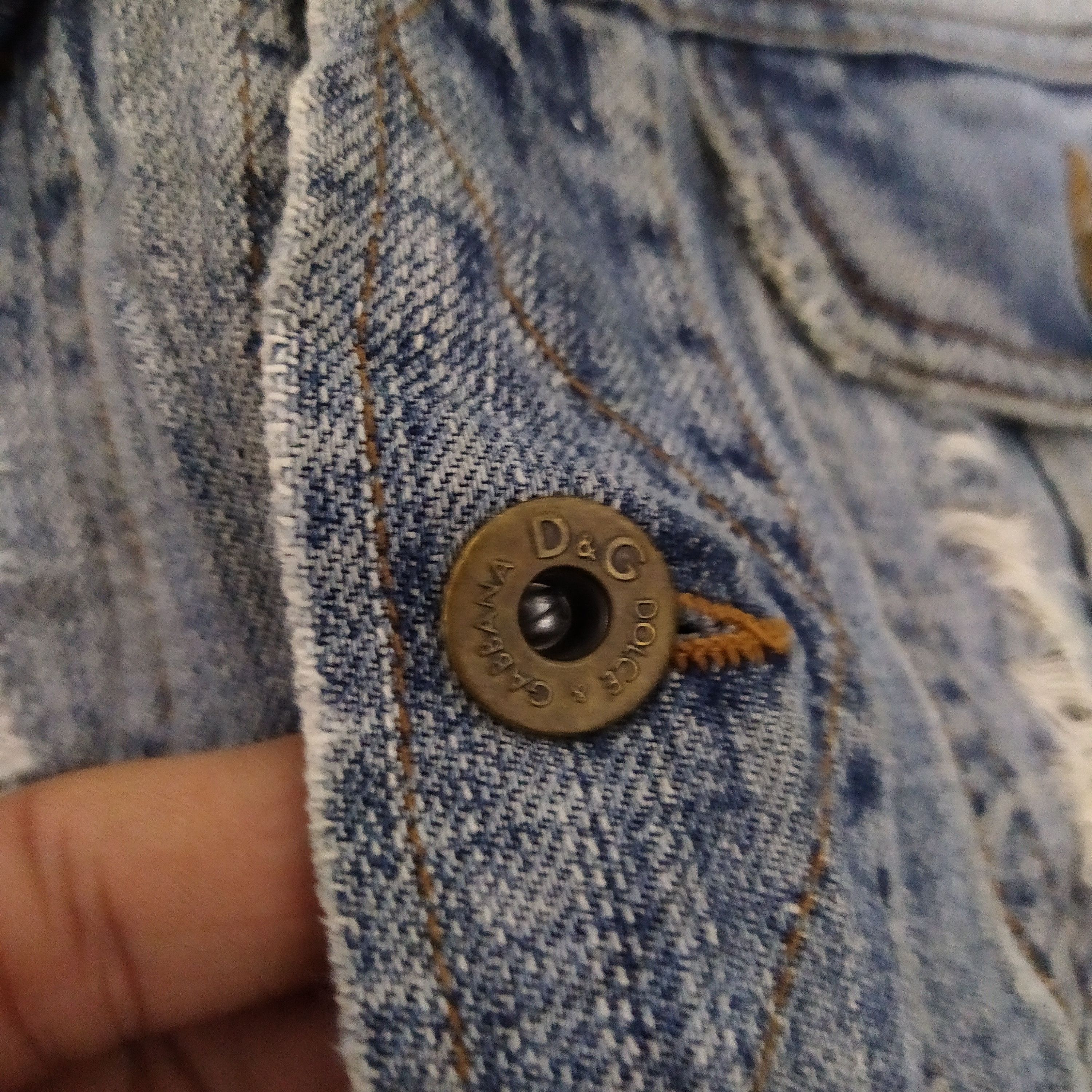 Dolce & Gabbana DOLCE & GABBANA HEAVY DISTRESSED DENIM JACKET (D375) Size US M / EU 48-50 / 2 - 5 Thumbnail