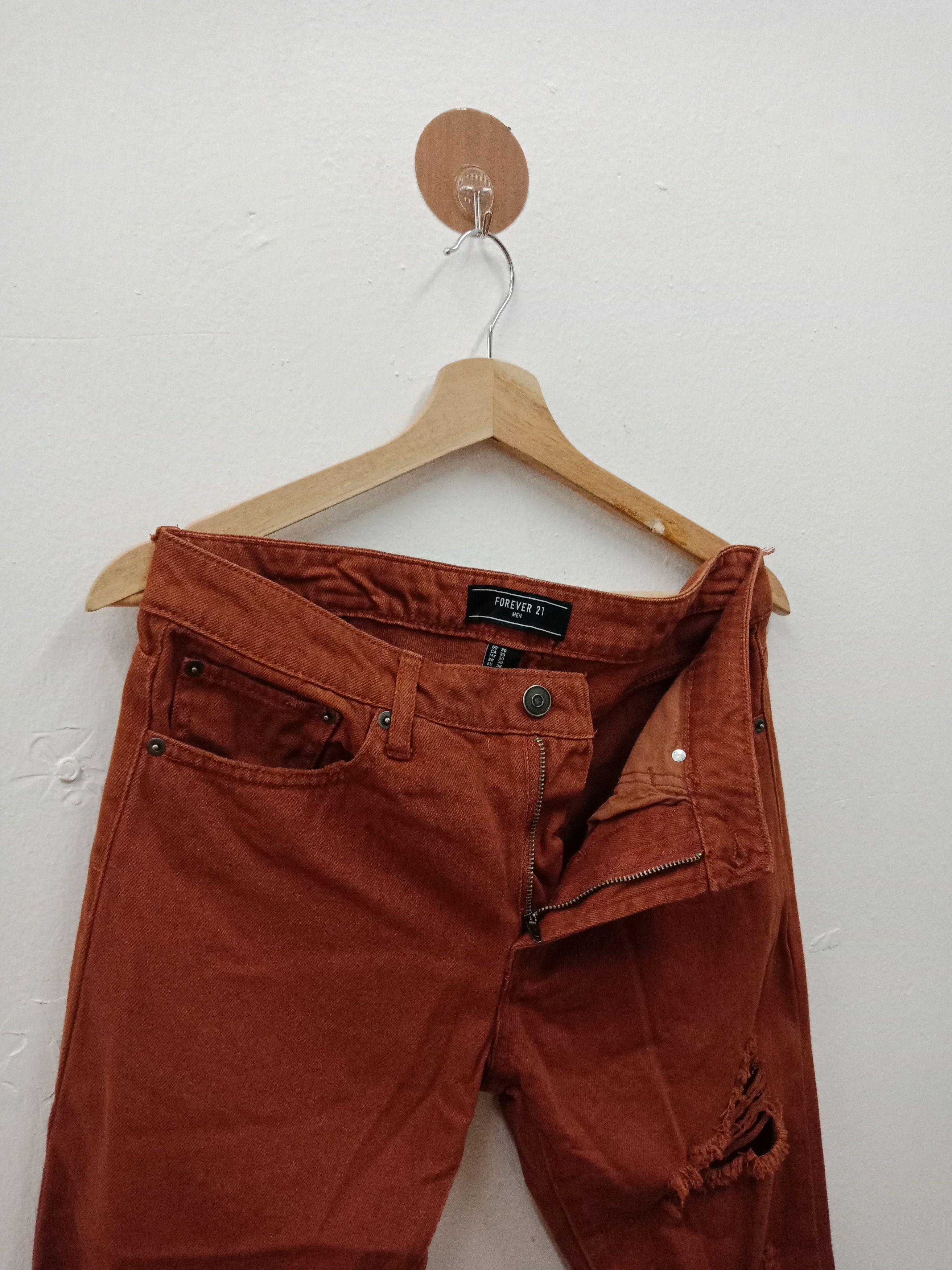 Forever 21 Forever 21 Brown Distressed Shredded Size US 32 / EU 48 - 8 Thumbnail