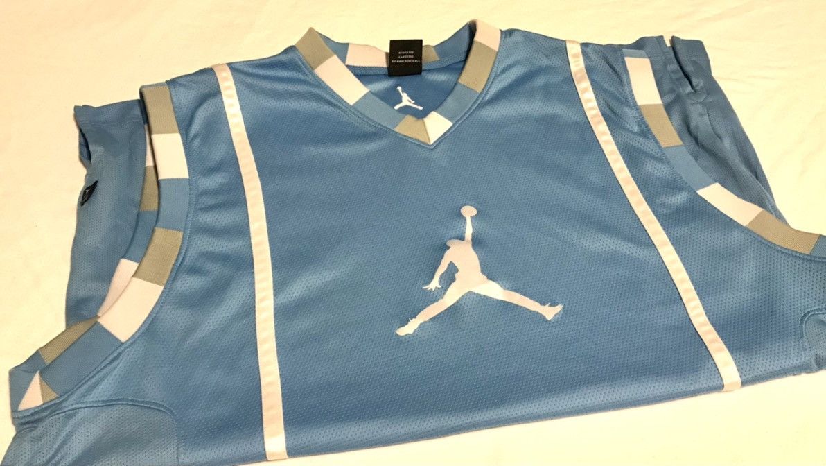 Jordan Brand × Nike Jordan Tar Heel Blue Practice Jersey Size US XXL / EU 58 / 5 - 1 Thumbnail