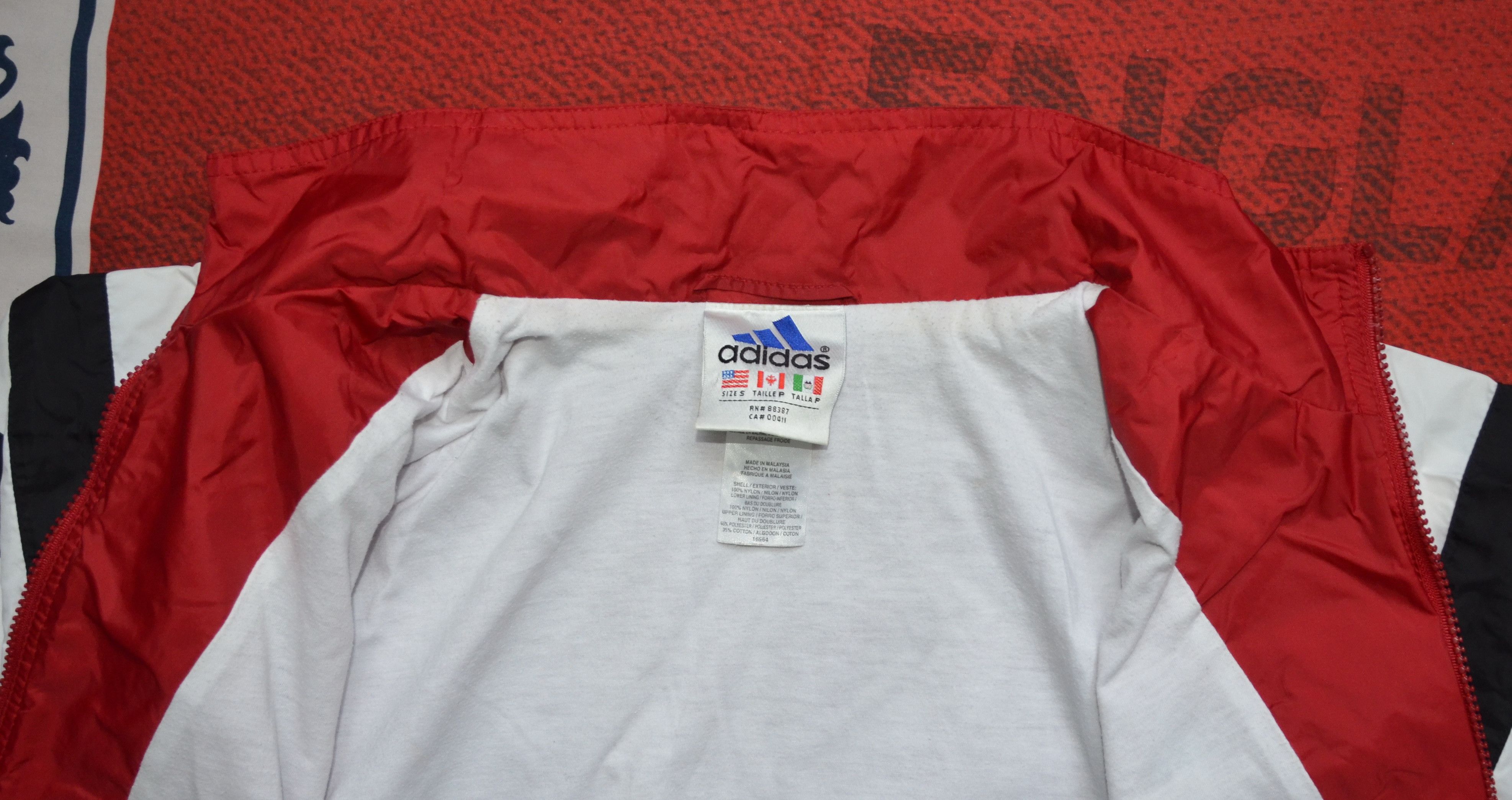 Adidas × Vintage Vintage Adidas Lightweight Nylon Jacket Malaysia Very Rare Size US L / EU 52-54 / 3 - 17 Thumbnail