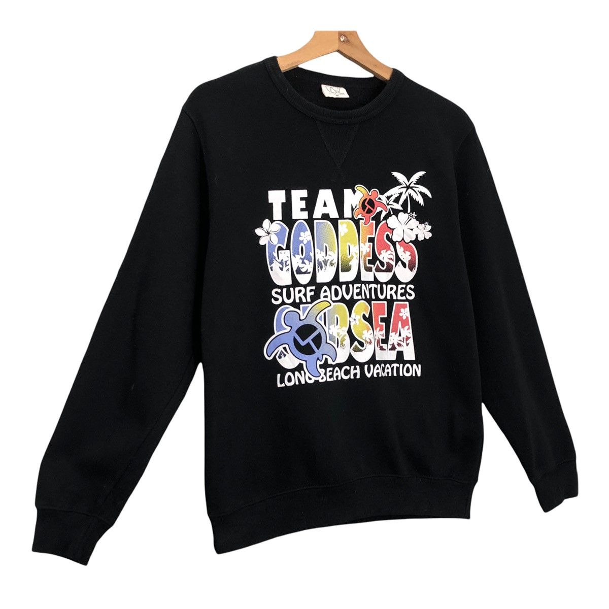 Japanese Brand Vintage Team Goddess Surf Crewneck Sweatshirt Size M Size US M / EU 48-50 / 2 - 2 Thumbnail