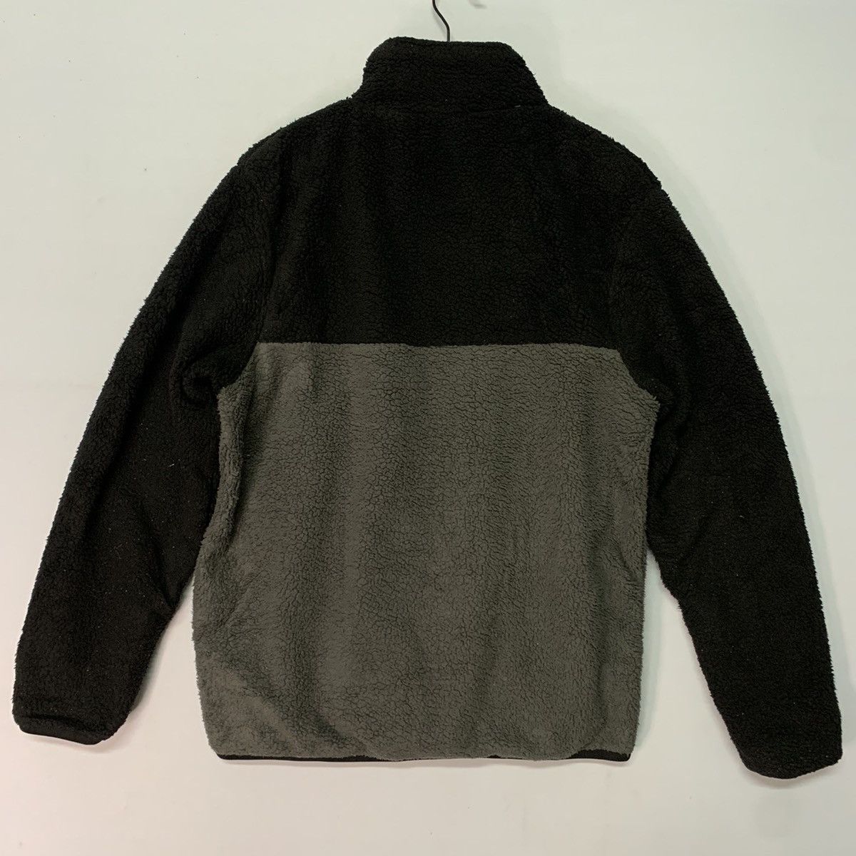New Balance Vintage NB New Balance Small Logo Fleece Zip Ups Sweater Size US L / EU 52-54 / 3 - 7 Thumbnail