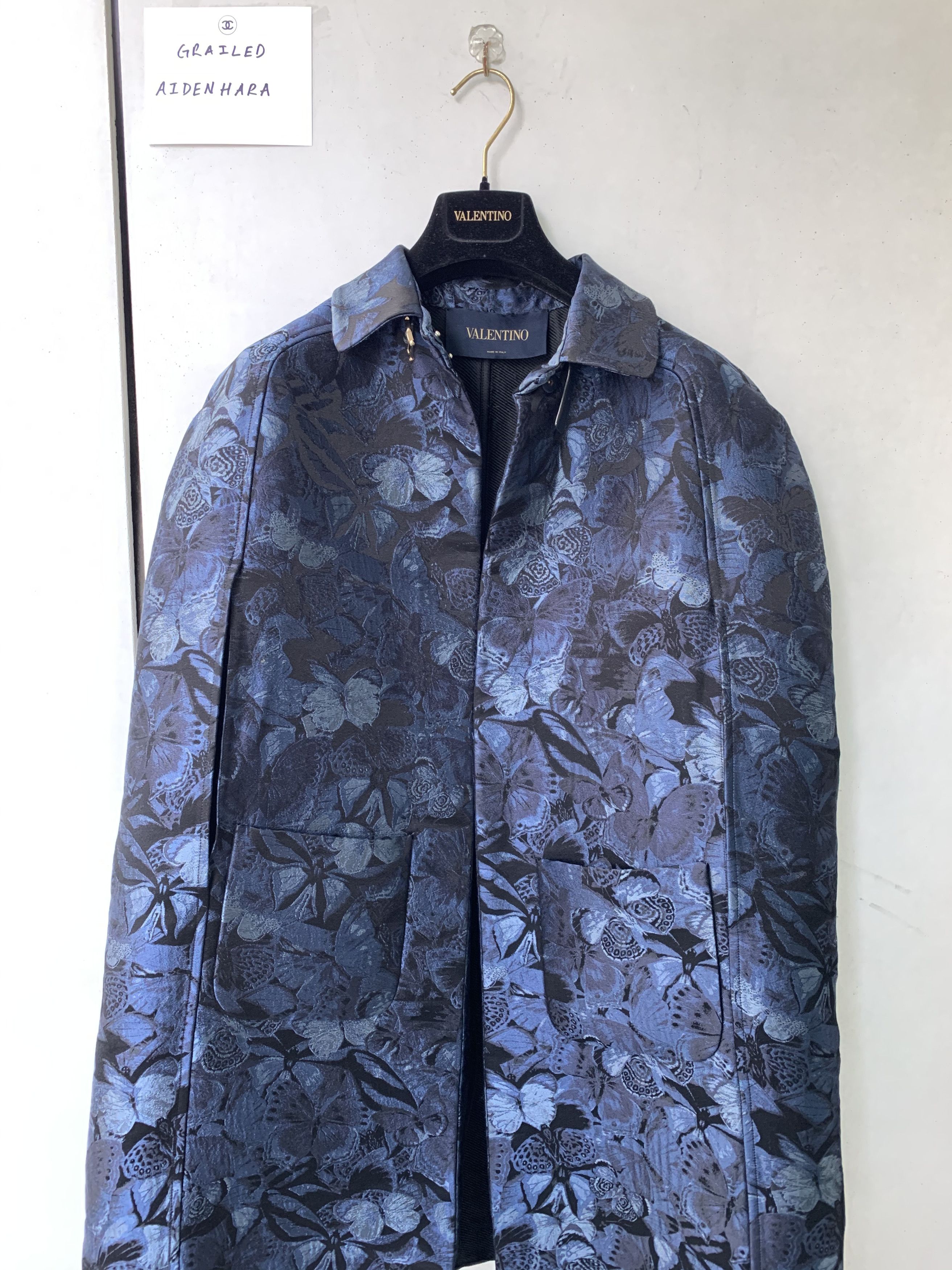 Valentino Valentino Cape Size US S / EU 44-46 / 1 - 1 Thumbnail