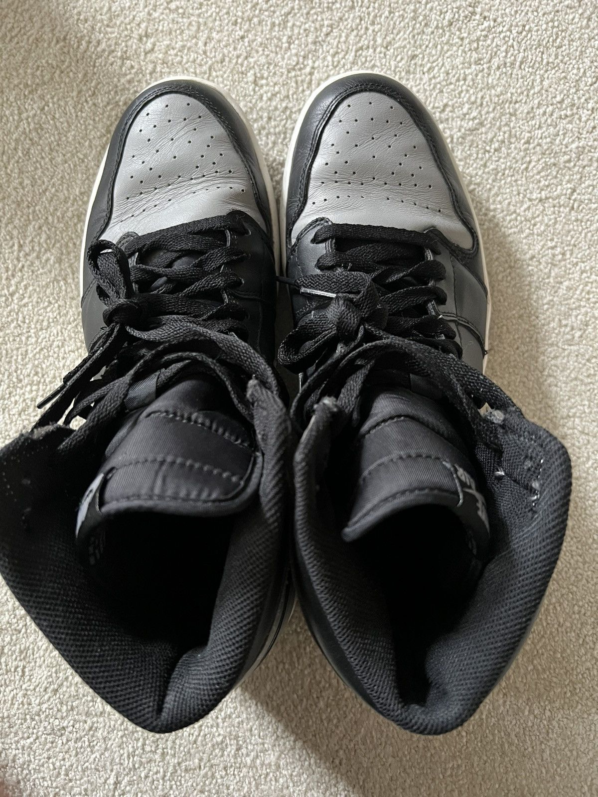 Jordan Brand Air Jordan 1 Retro High OG 2013 Shadow 2013 (FINAL DROP.) Size US 11 / EU 44 - 5 Thumbnail