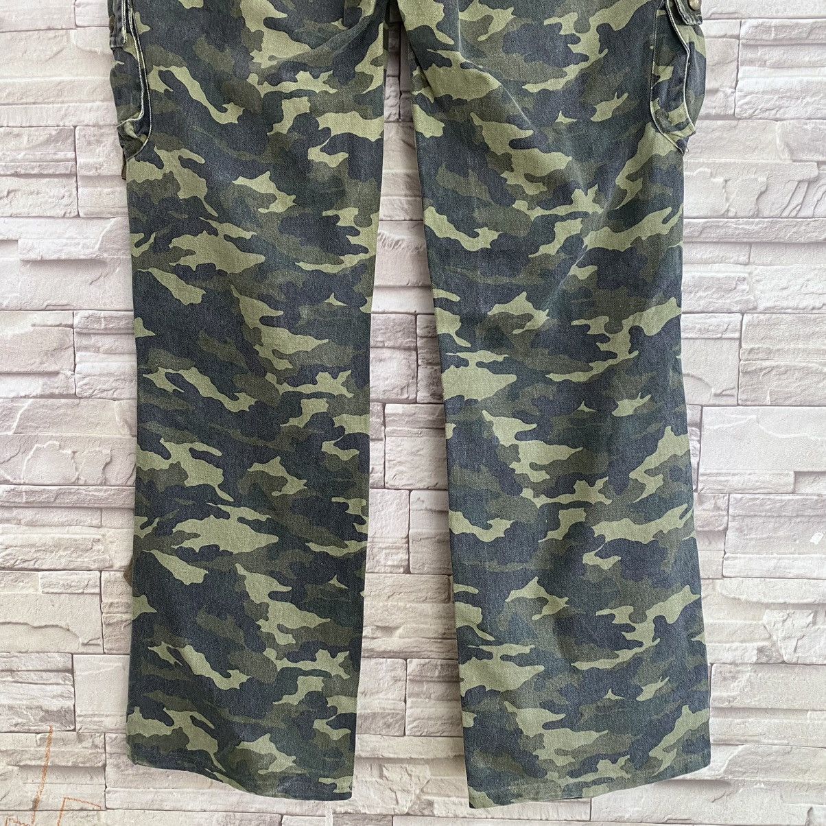 Japanese Brand Semantic Design Cargo Pants Double knee Camo Size US 33 - 13 Thumbnail