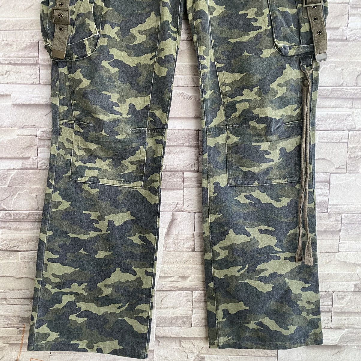 Japanese Brand Semantic Design Cargo Pants Double knee Camo Size US 33 - 7 Thumbnail