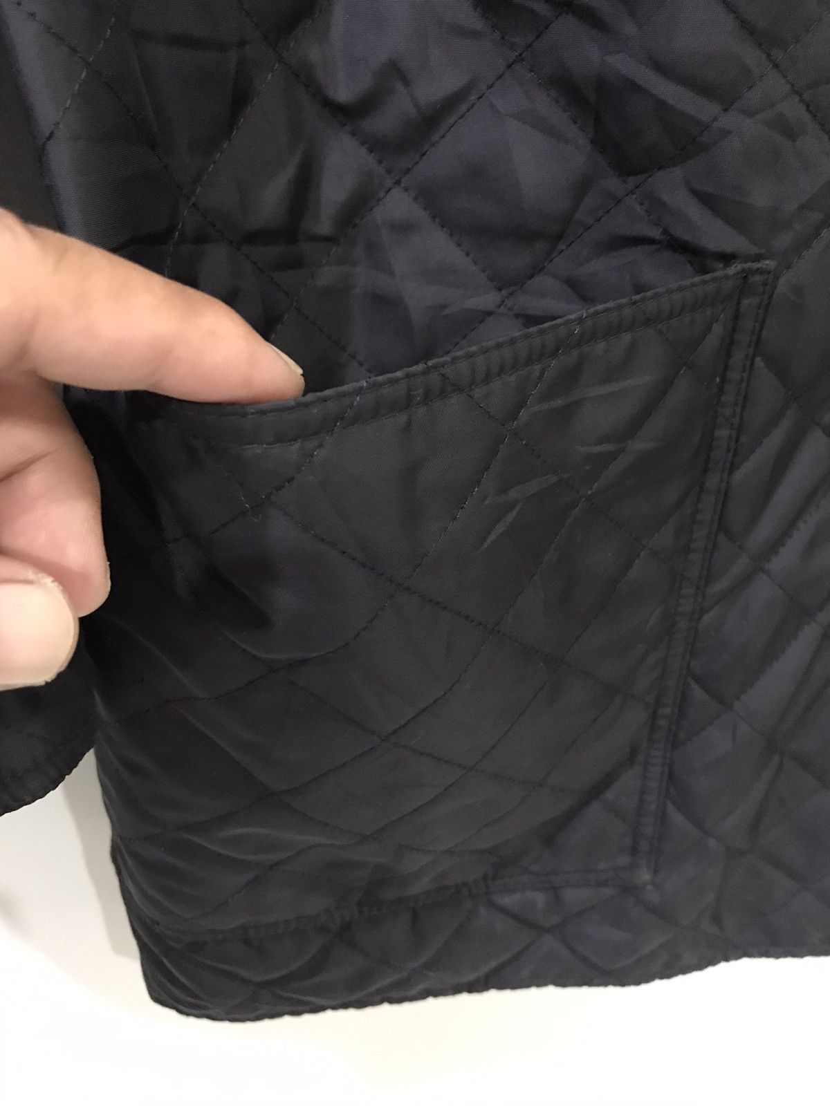Salvatore Ferragamo WOMEN!!! Light Quilted Jacket Size M / US 6-8 / IT 42-44 - 9 Thumbnail