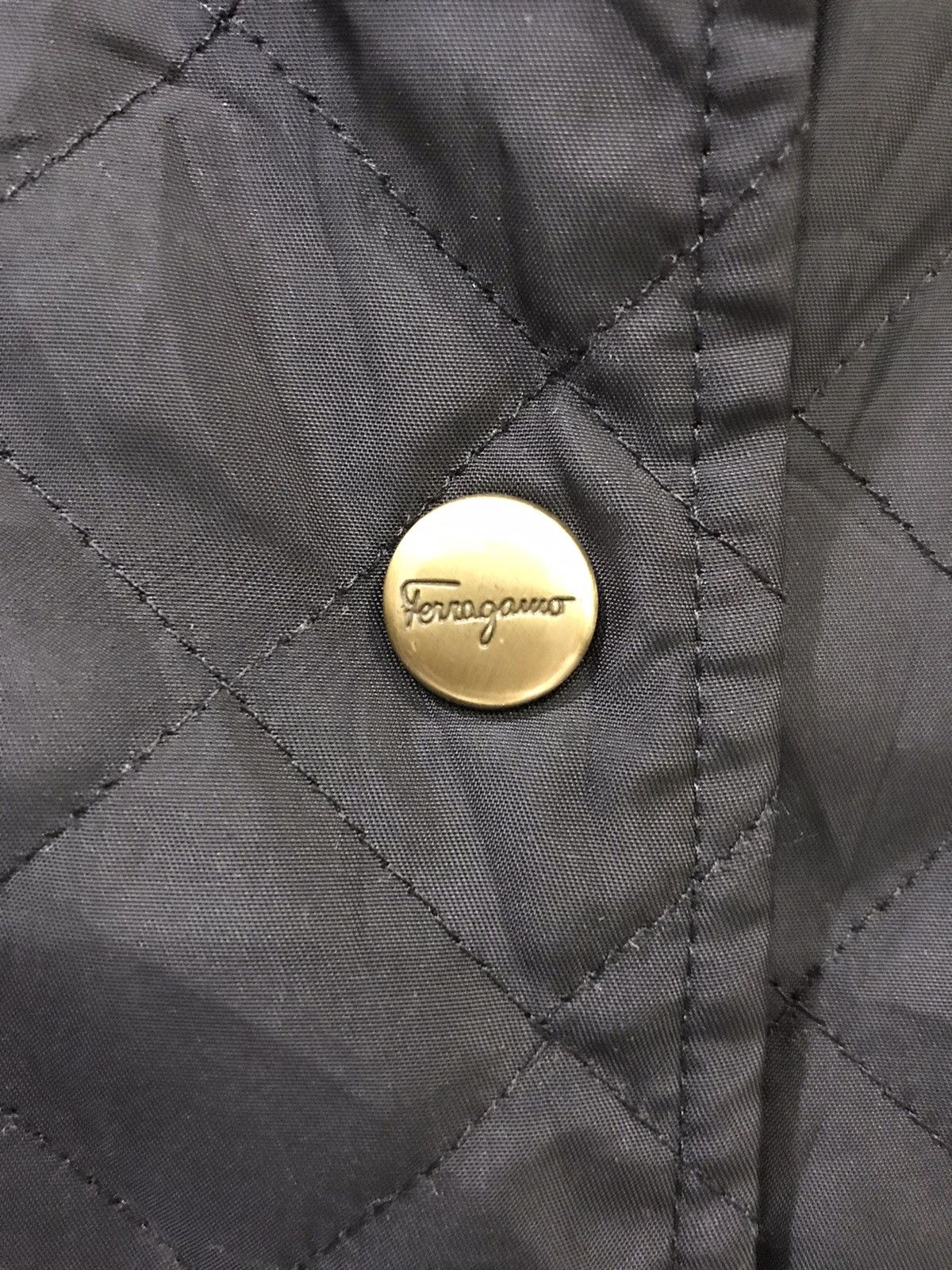 Salvatore Ferragamo WOMEN!!! Light Quilted Jacket Size M / US 6-8 / IT 42-44 - 8 Thumbnail