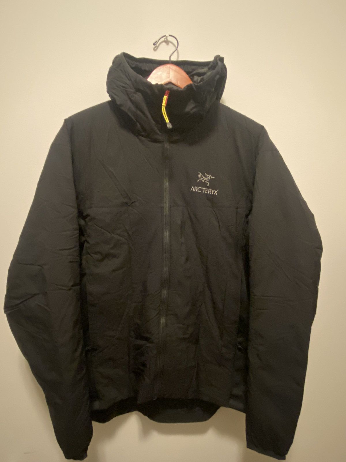 Arc'Teryx Arcteryx atom lt with custom zipper pull | Grailed