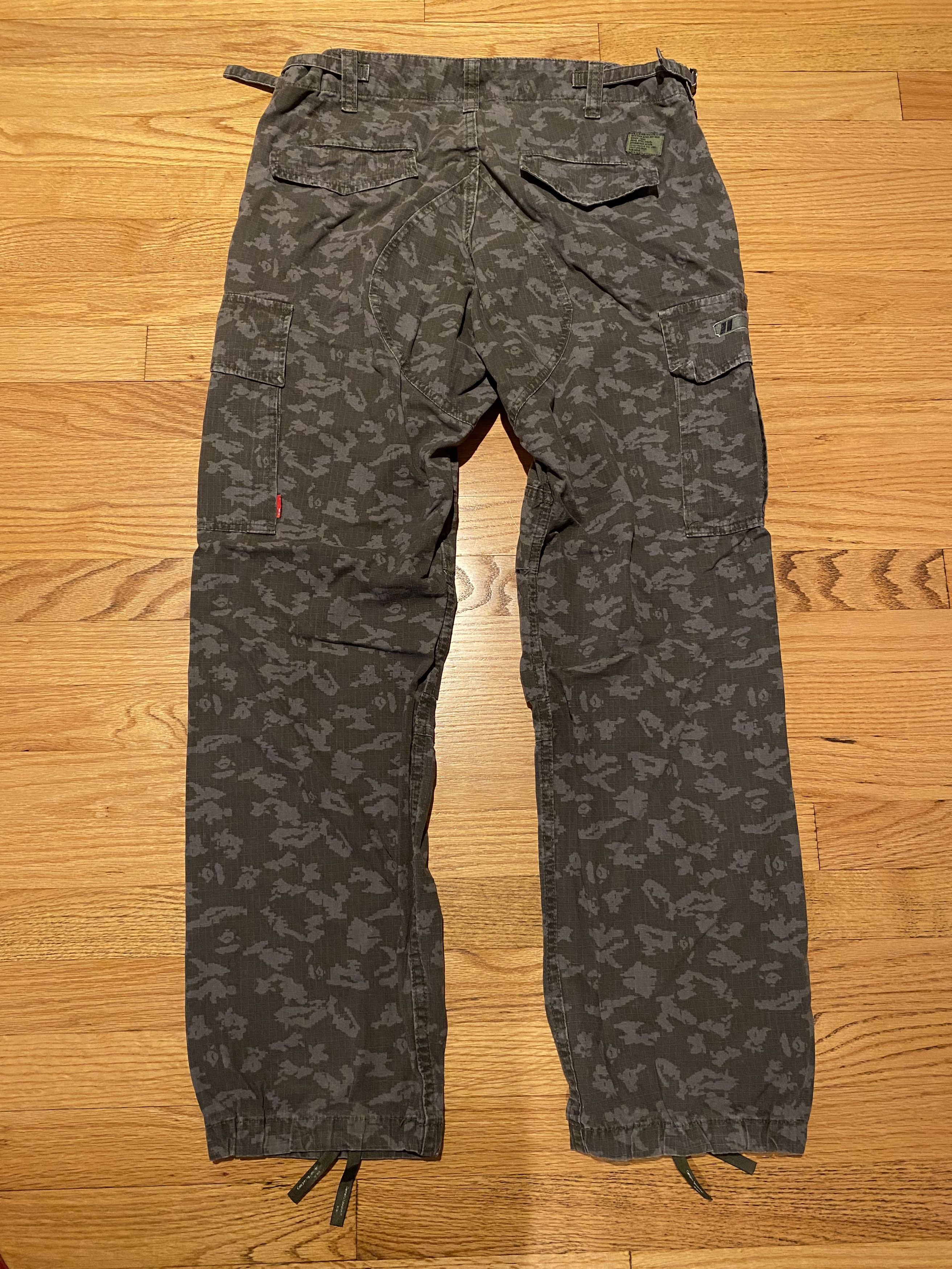 Bape × Wtaps BAPE X WTAPS URSUS DIGI CAMO CARGO PANTS | Grailed