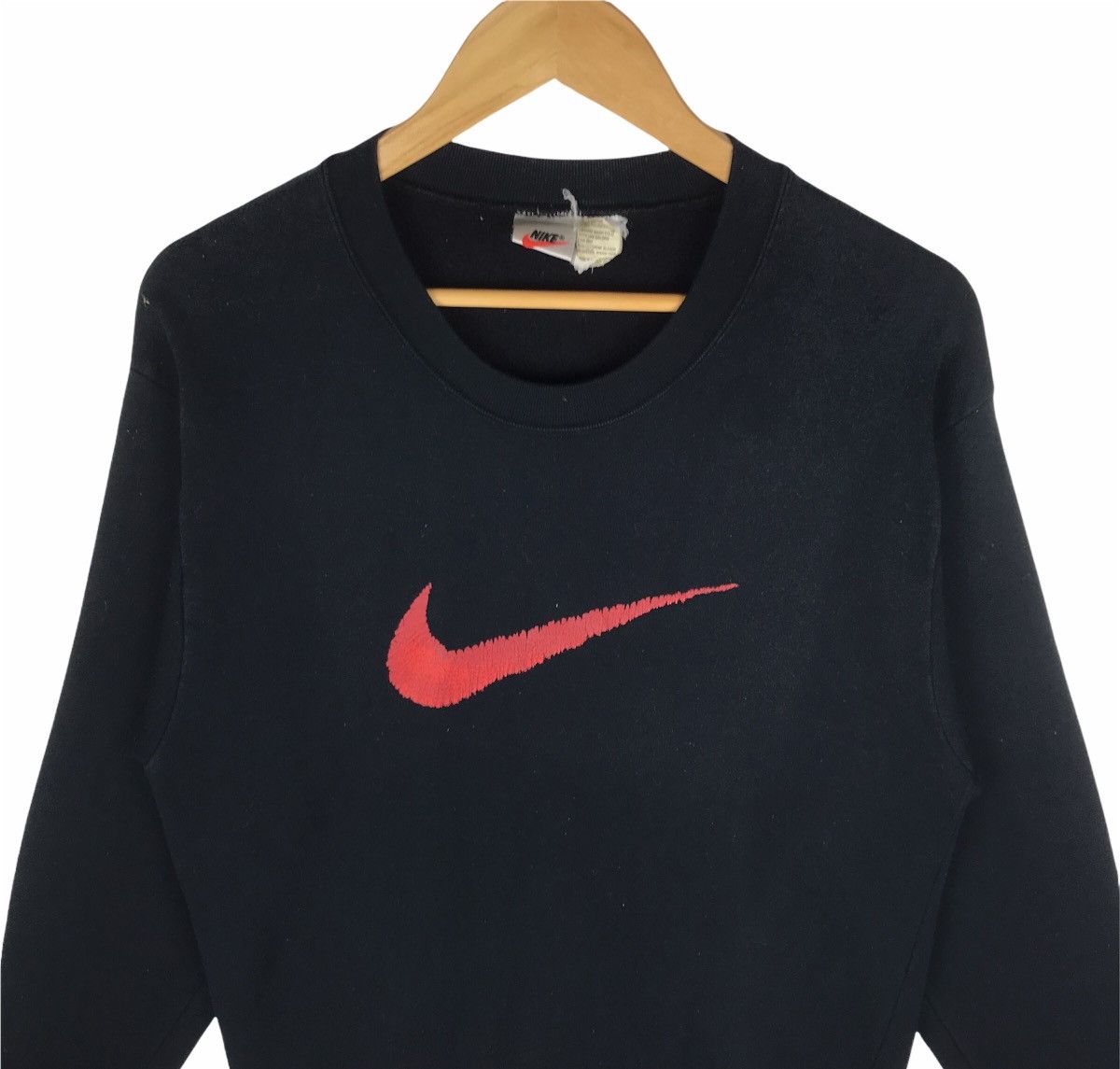 Nike × Vintage Vintage 90s Nike Big Logo Sweatshirt Size US M / EU 48-50 / 2 - 3 Thumbnail