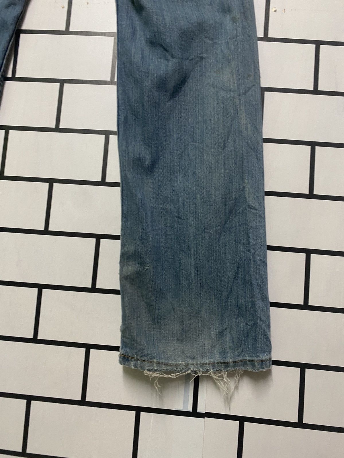 Levi's × Vintage Dirty Blue LEVIS Distressed Denim Jeans -L18 Size US 30 / EU 46 - 12 Thumbnail
