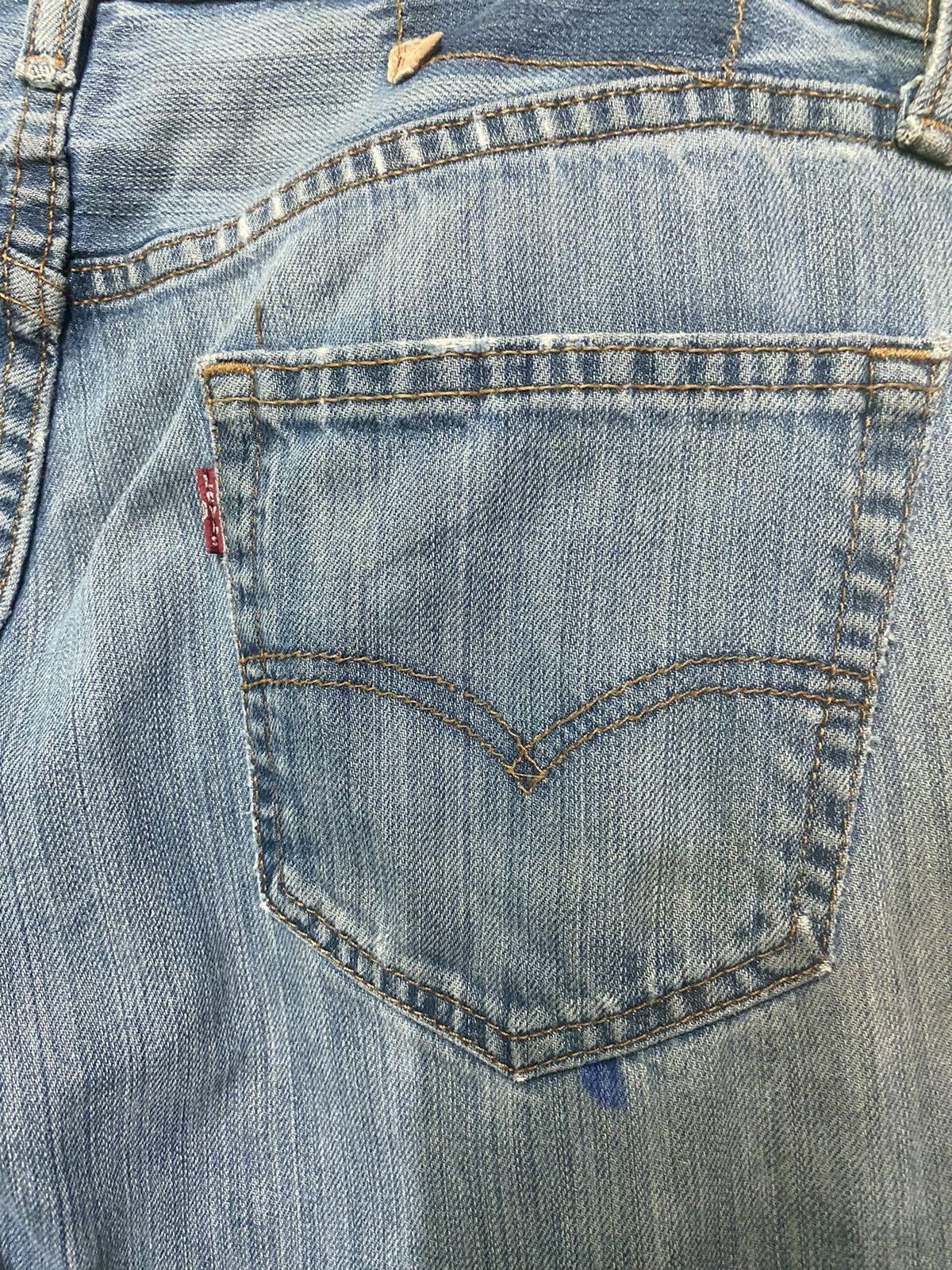 Levi's × Vintage Dirty Blue LEVIS Distressed Denim Jeans -L18 Size US 30 / EU 46 - 14 Thumbnail